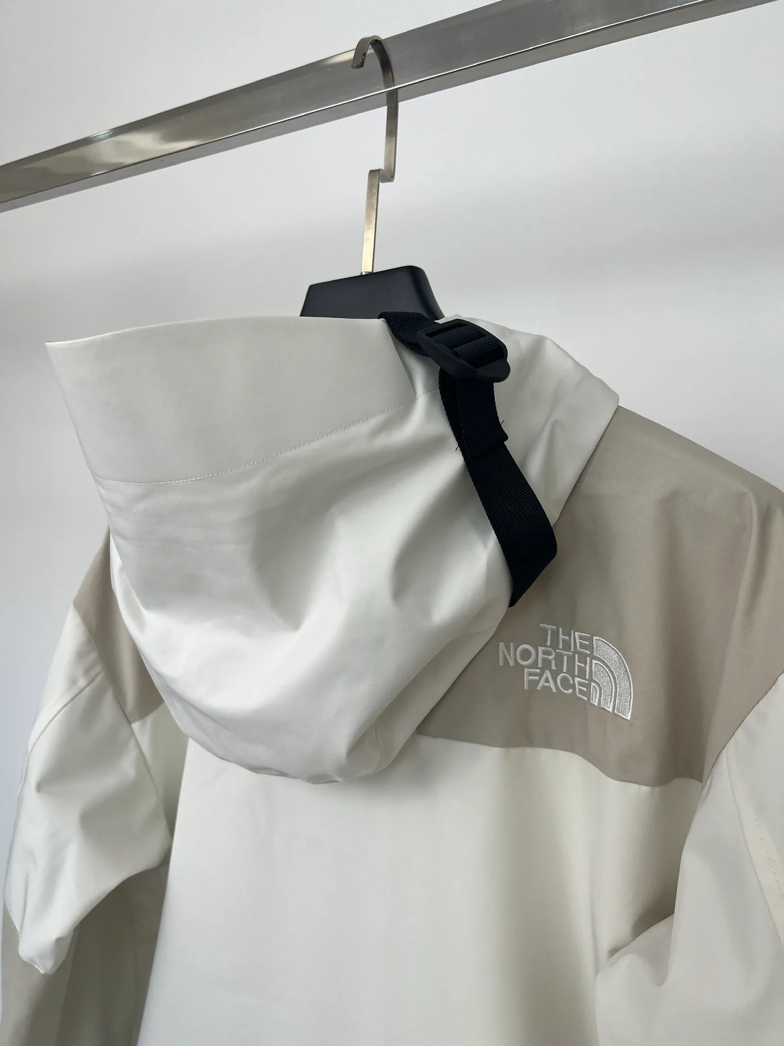 Куртки И Пуховики Женские The North Face 18416104