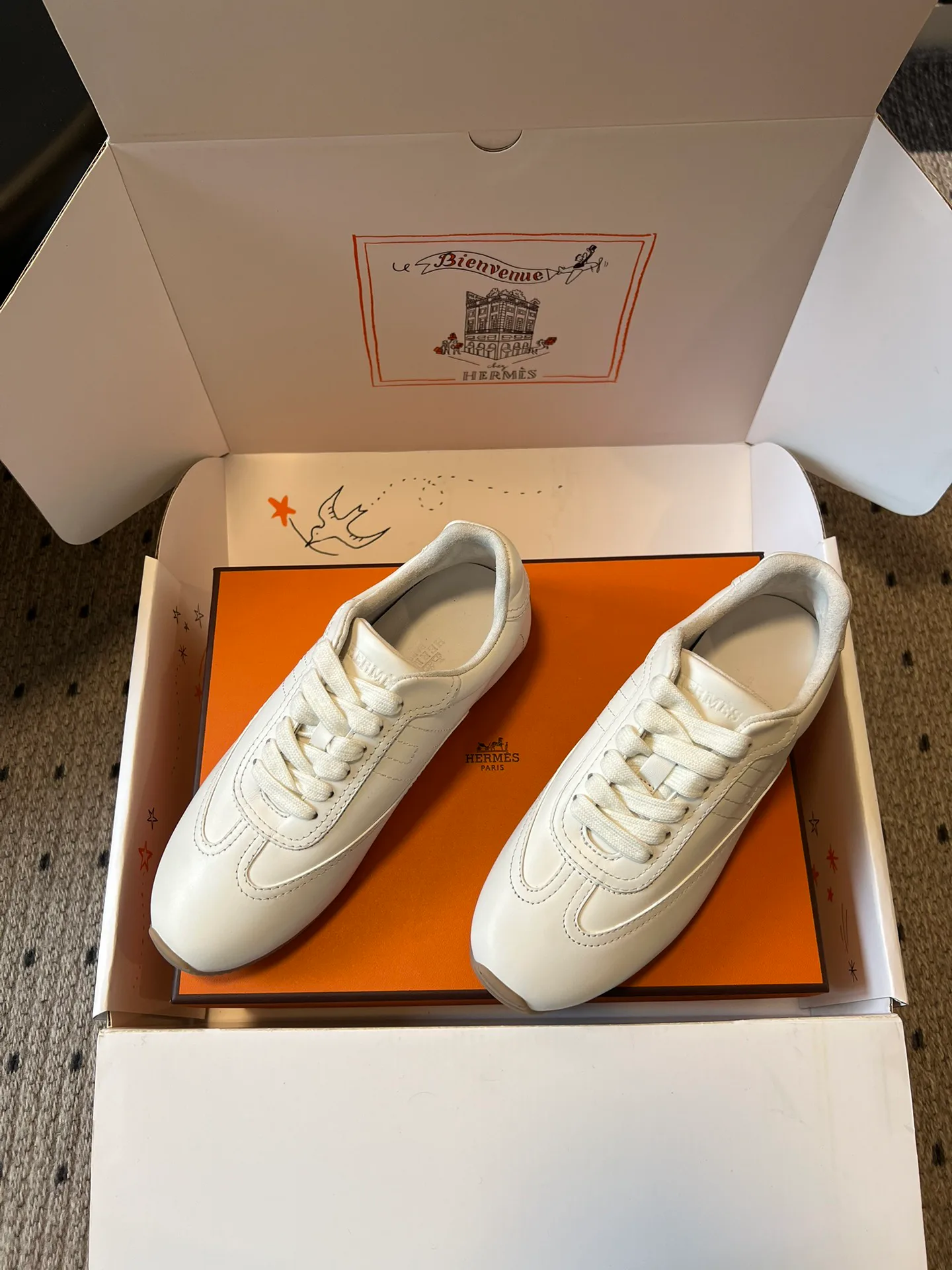 Кроссовки Женские Hermes 10209608