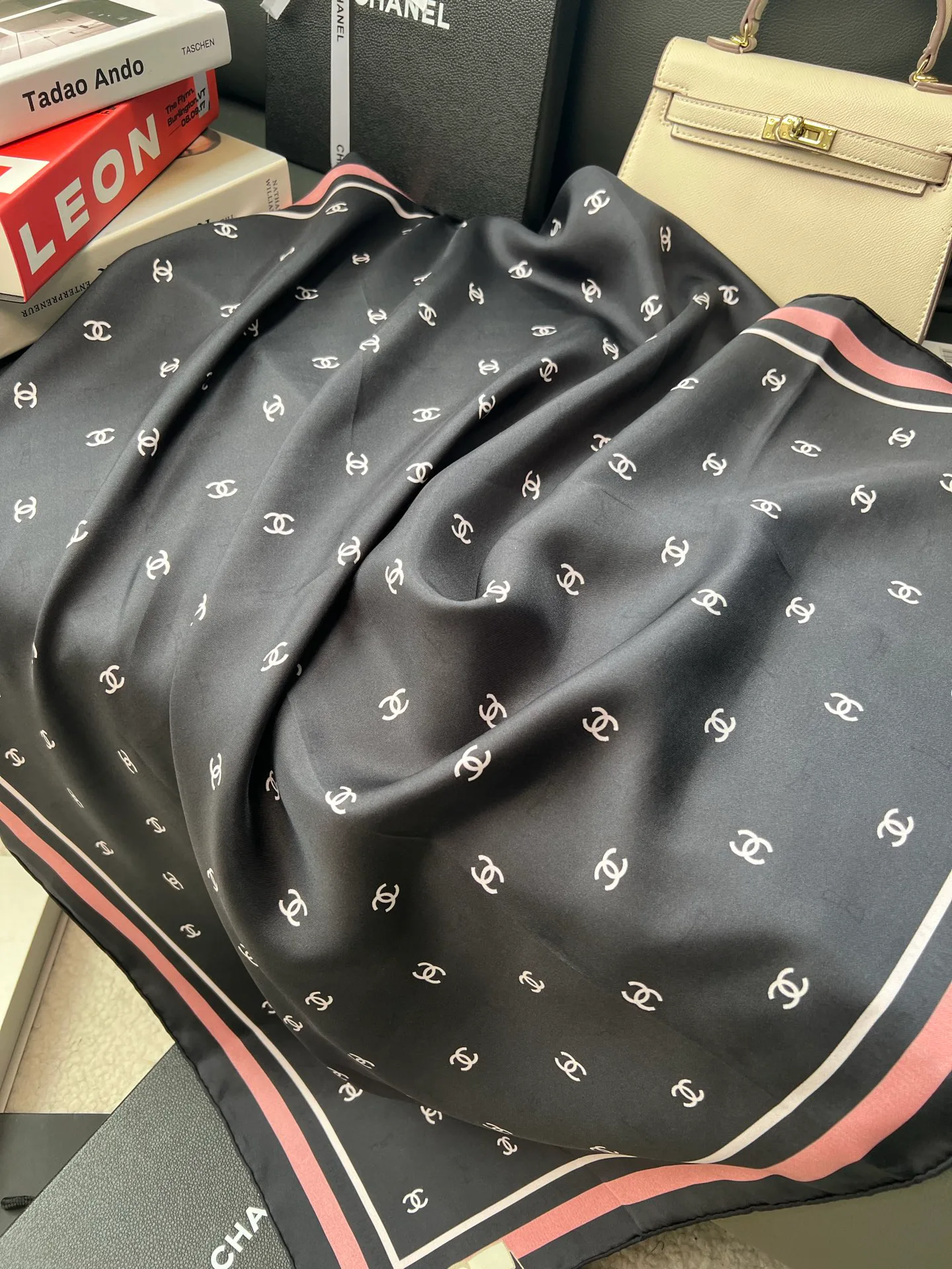 Шарфы Chanel 27659