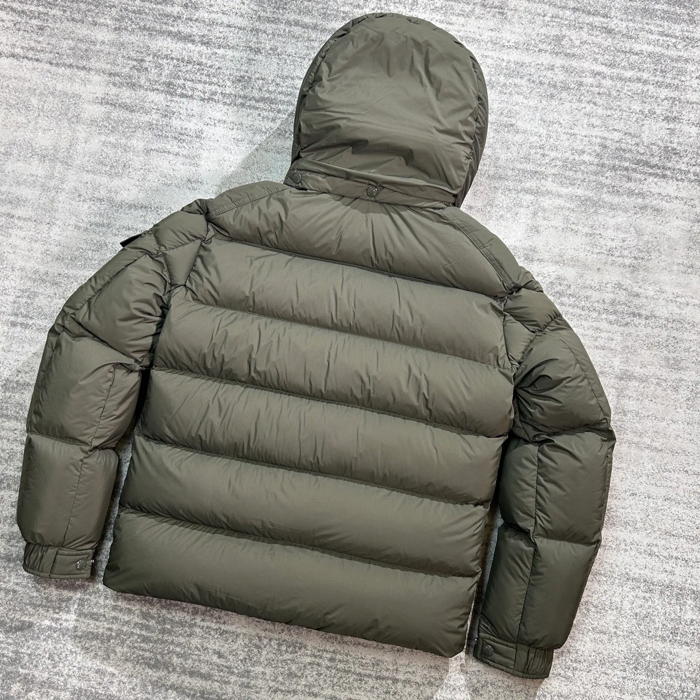 Куртки И Пуховики Женские Moncler 18927167