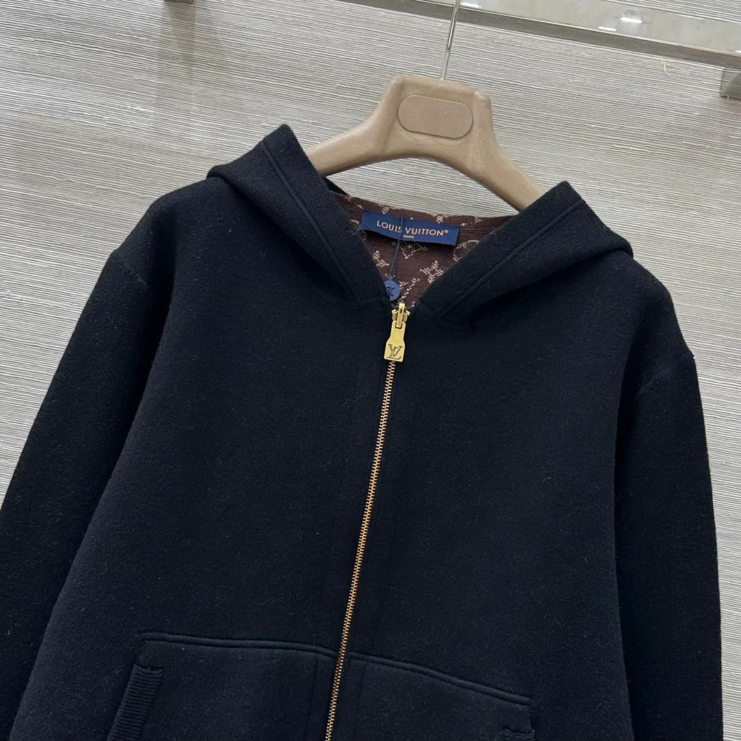 Куртки И Пуховики Женские Louis Vuitton 275224