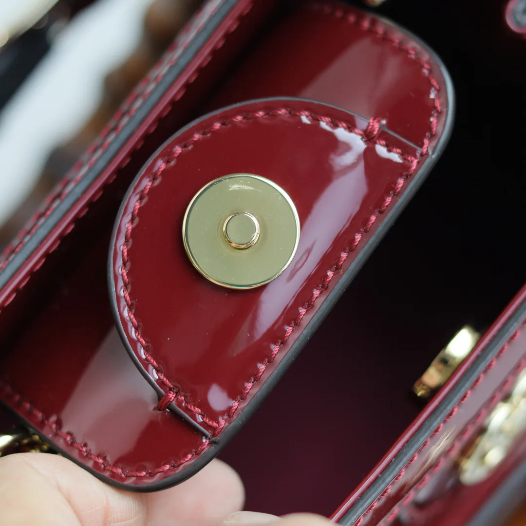Классические Сумки Женские Gucci 17851313