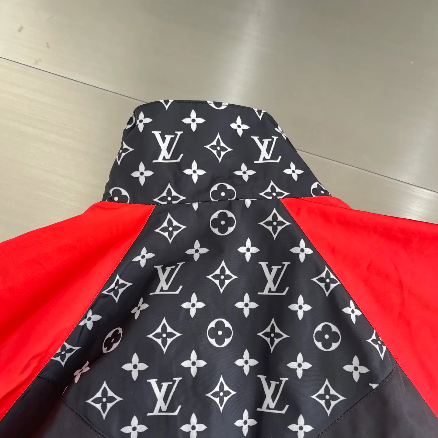 Куртки И Пуховики Мужские Louis Vuitton 9596377