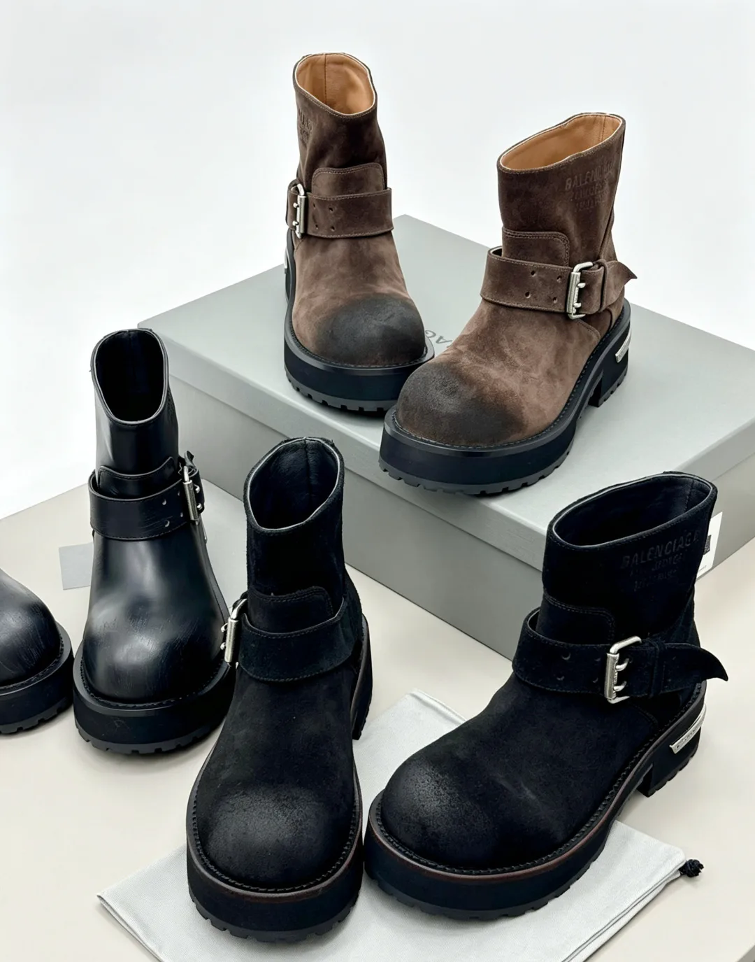 Ботинки Женские Balenciaga 18006166