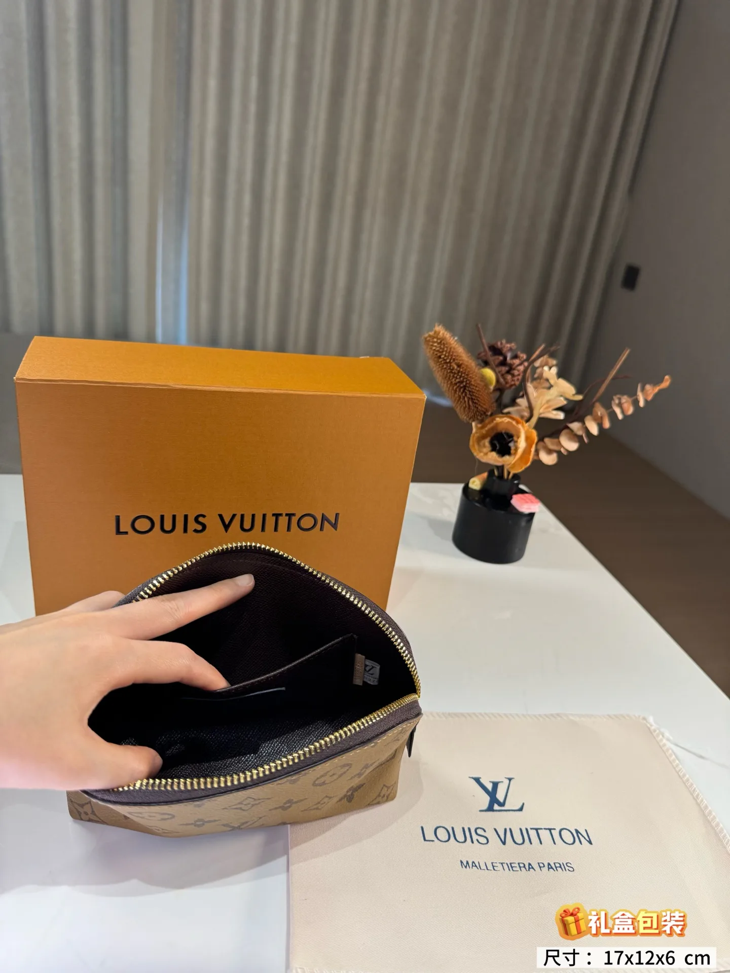 Клатчи Женские Louis Vuitton 18013767
