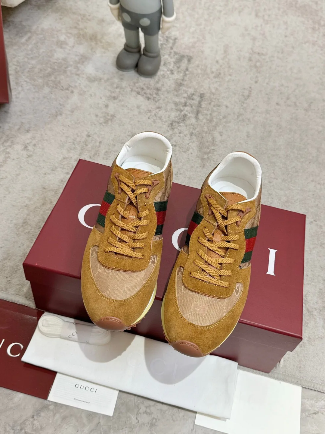 Кроссовки Женские Gucci 944882