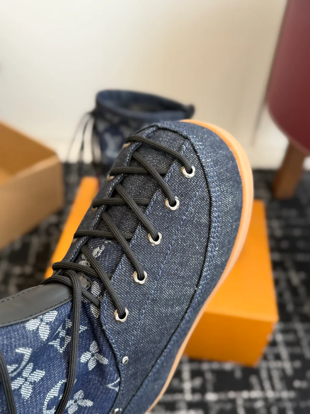 Угги Женские Louis Vuitton 18670252
