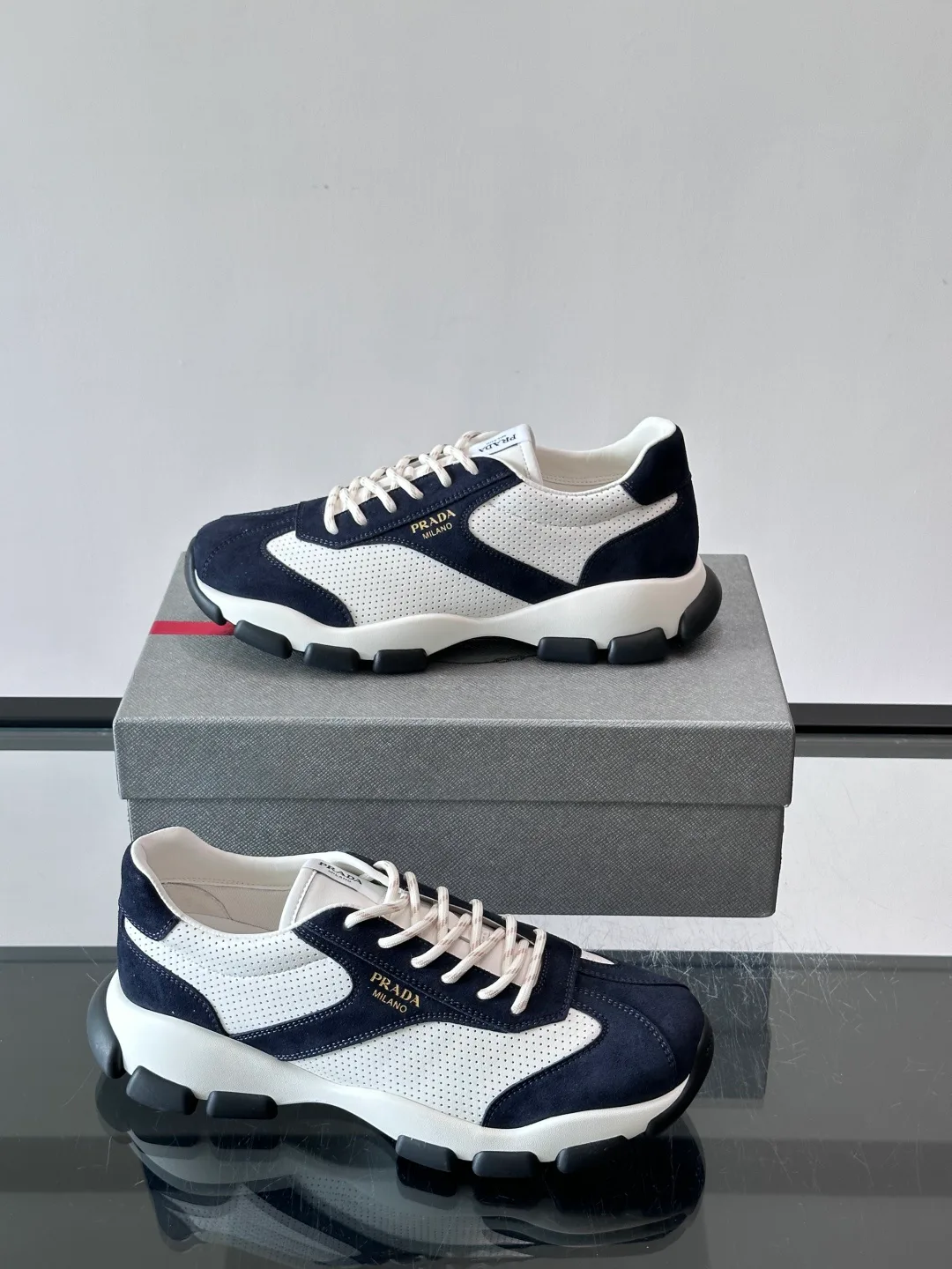 Кроссовки Мужские Prada 17349536