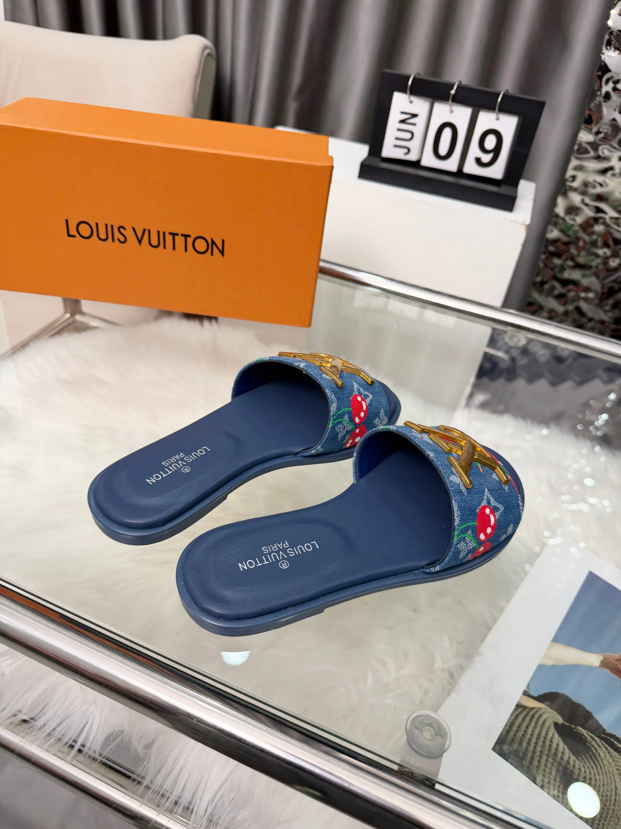 Туфли Женские Louis Vuitton 11633035