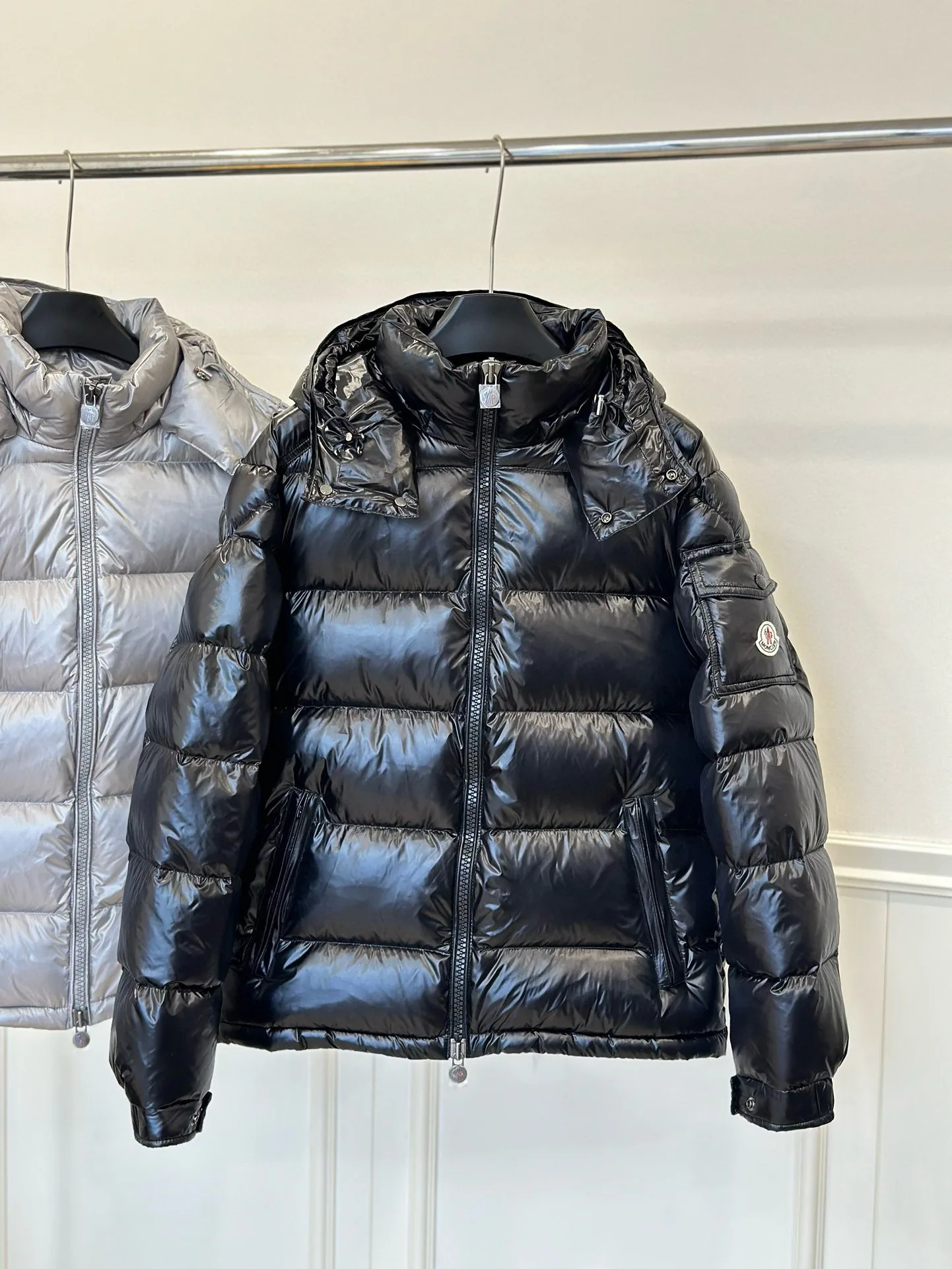 Куртки И Пуховики Женские Moncler 4443482