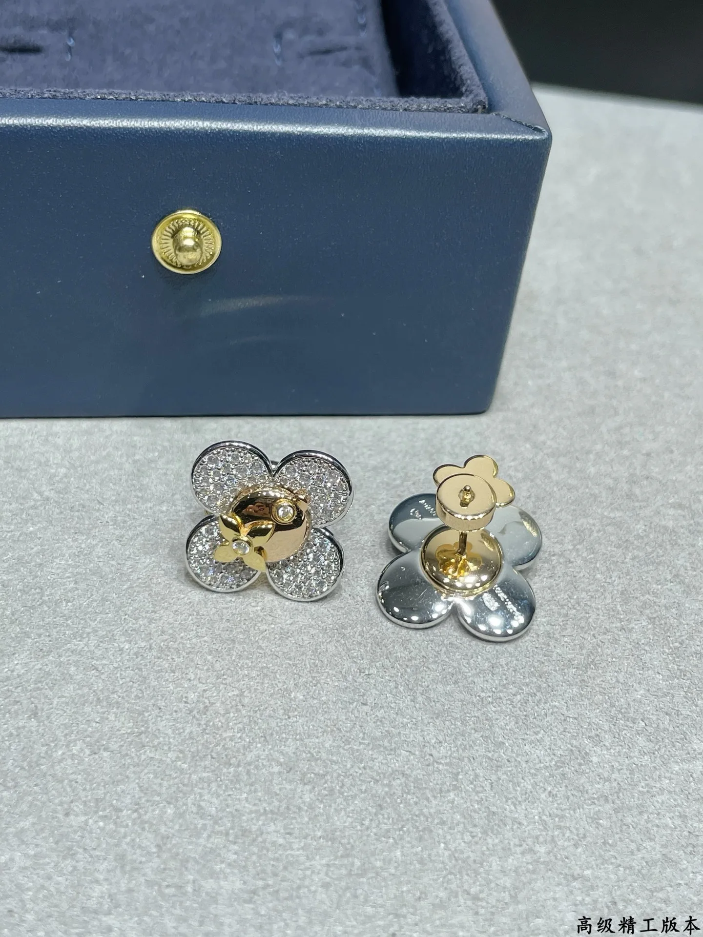 Бижутерия Louis Vuitton 17850270