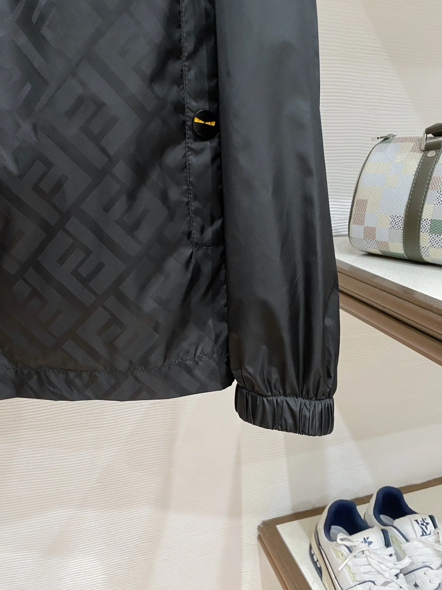 Куртки И Пуховики Мужские Fendi 10815803