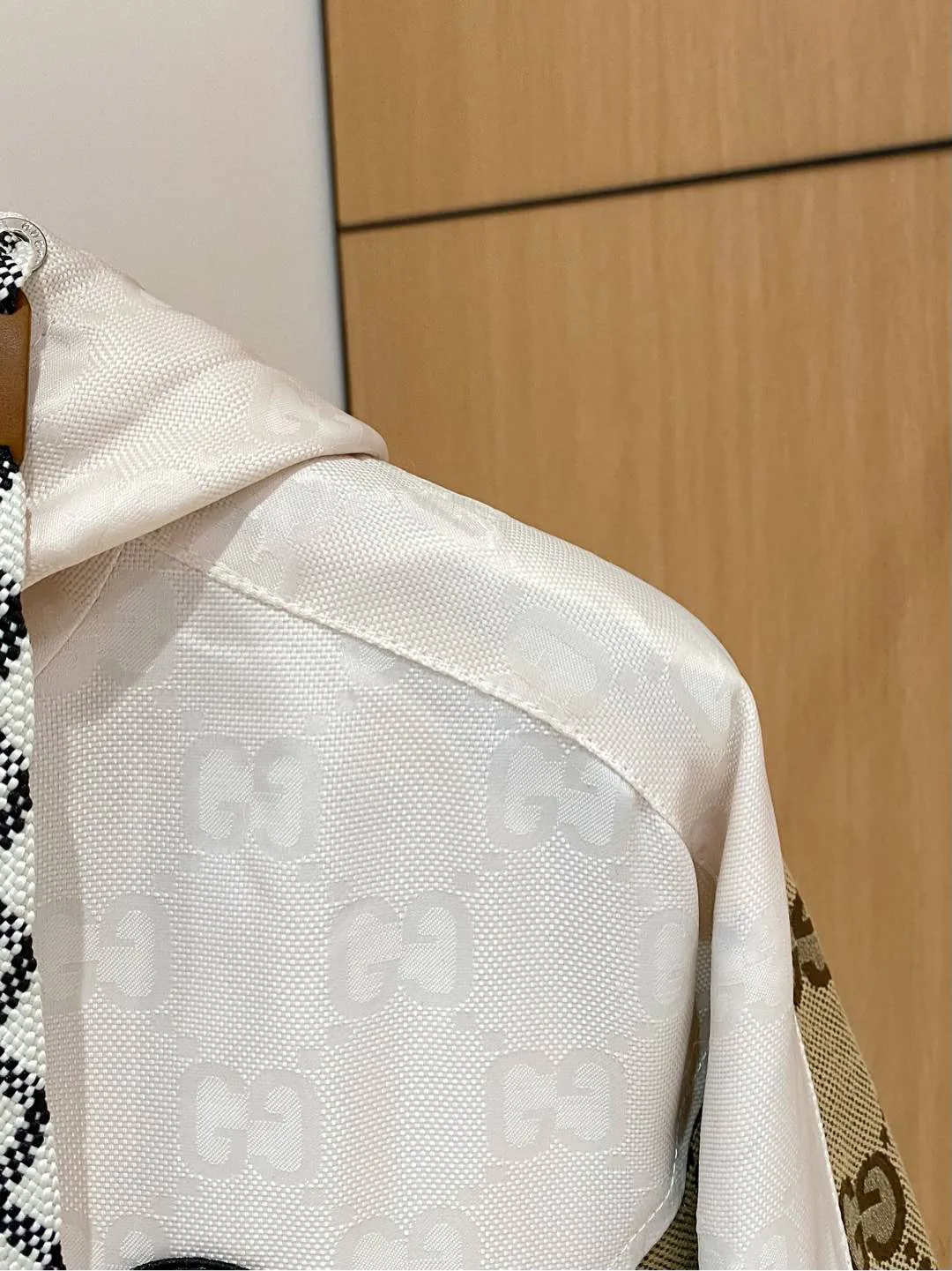 Куртки И Пуховики Мужские Gucci 8508