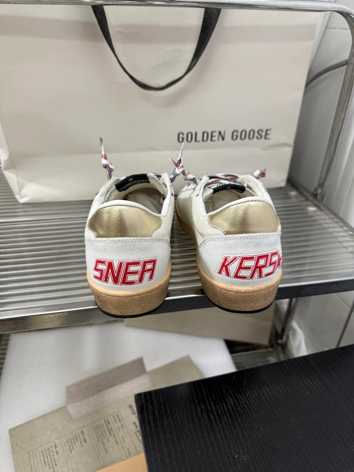 Кроссовки Женские Golden Goose 18211910