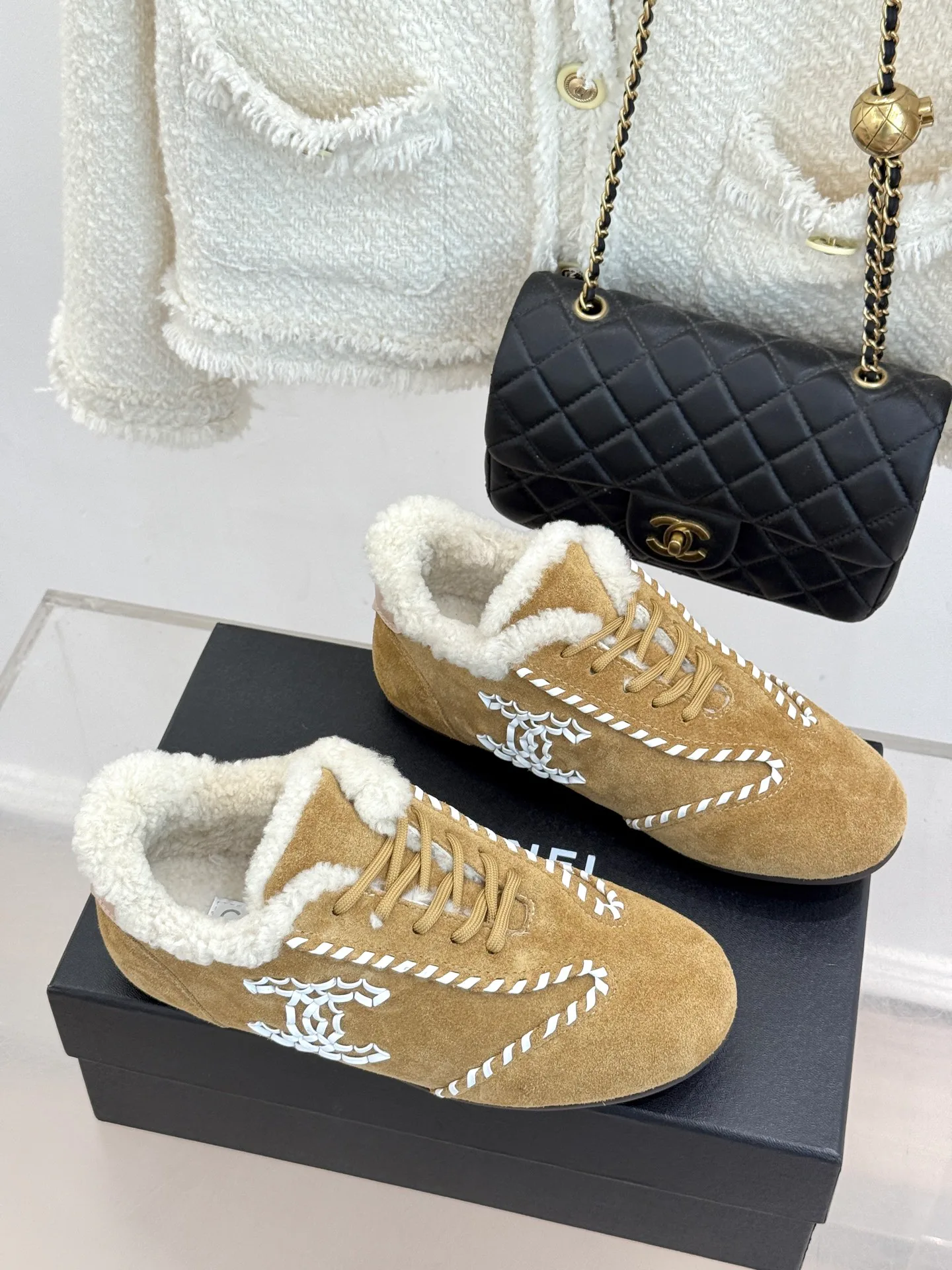 Кроссовки Женские Chanel 18788747