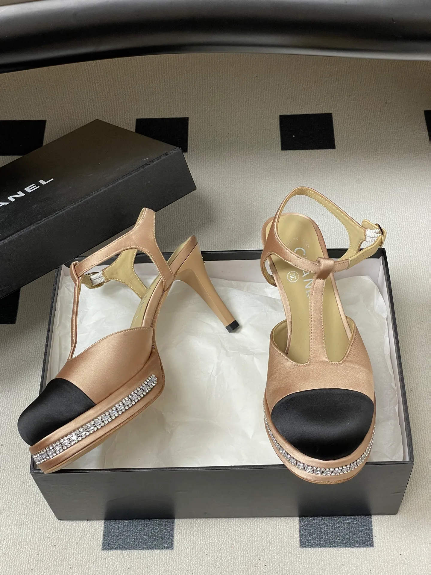 Босоножки Женские Chanel 11682285