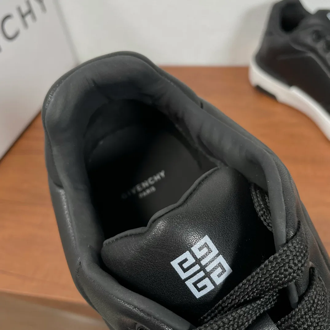 Кроссовки Мужские Givenchy 17307223