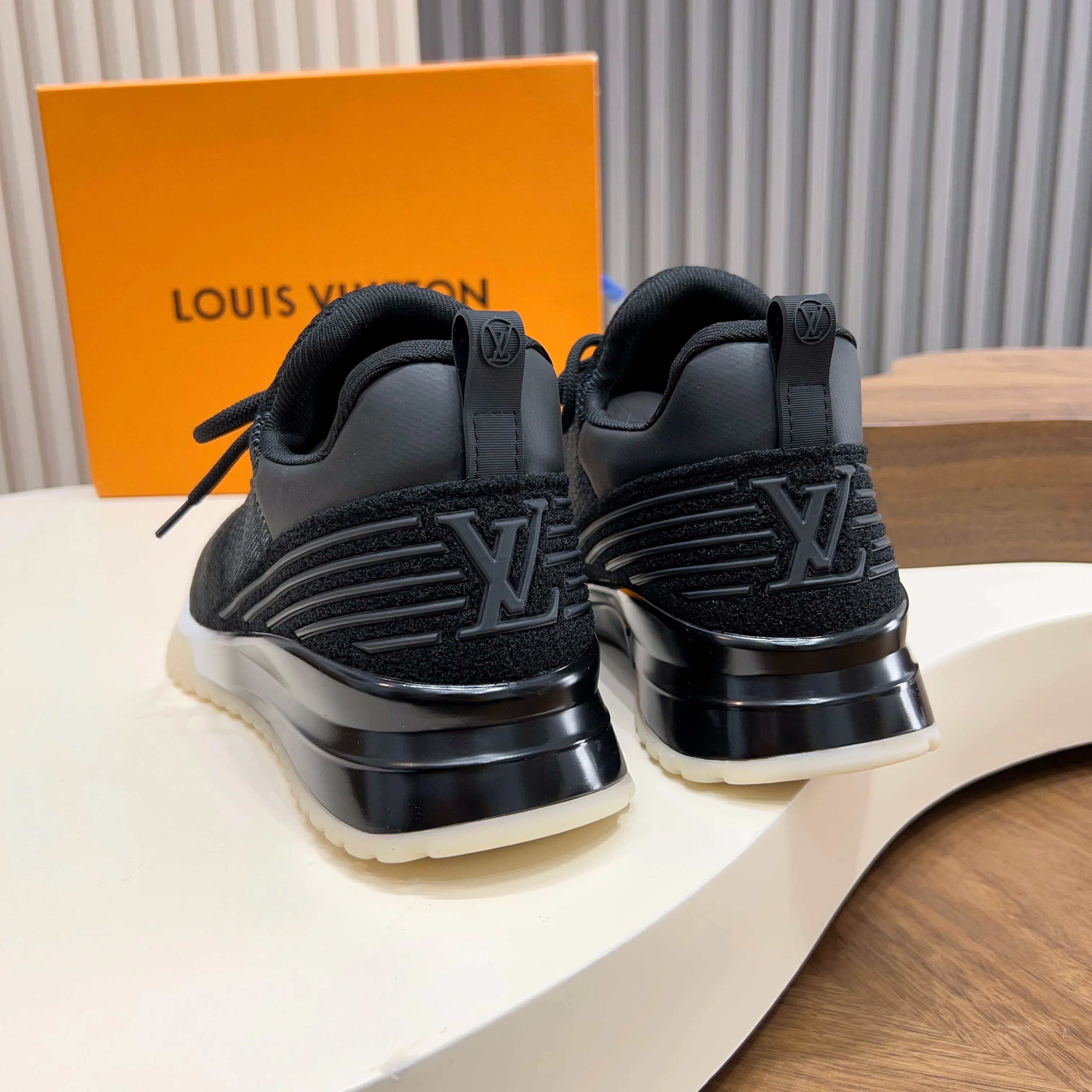 Кроссовки Мужские Louis Vuitton 631050