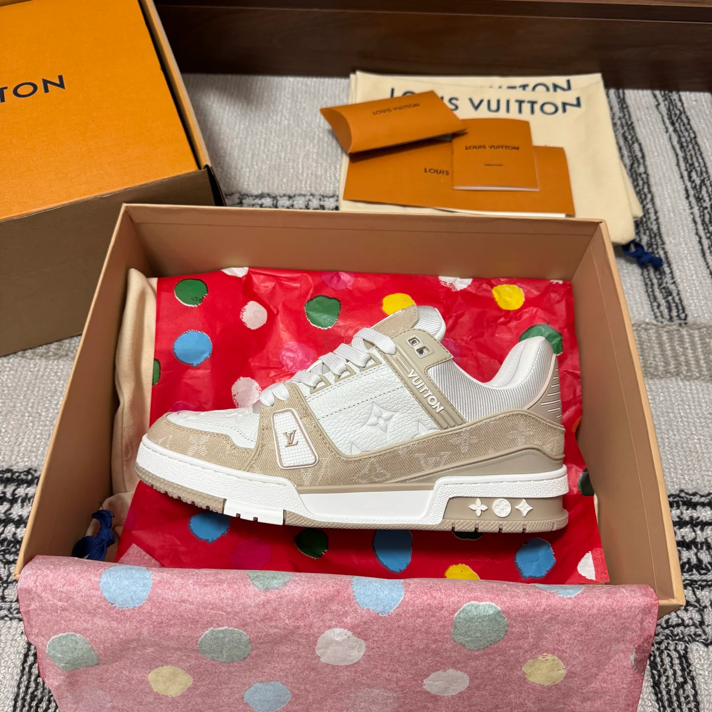 Кроссовки Женские Louis Vuitton 1546770