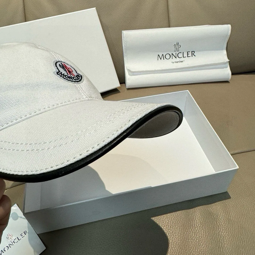 Головные Уборы Moncler 17604849