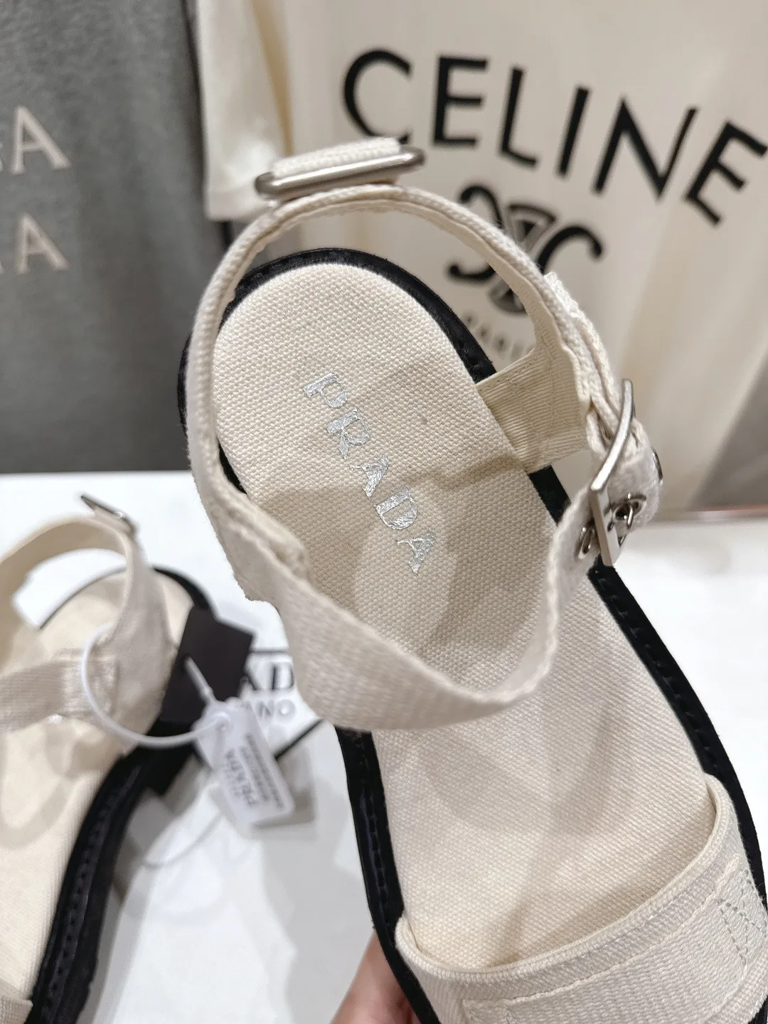 Сандалии Женские Prada 11131899