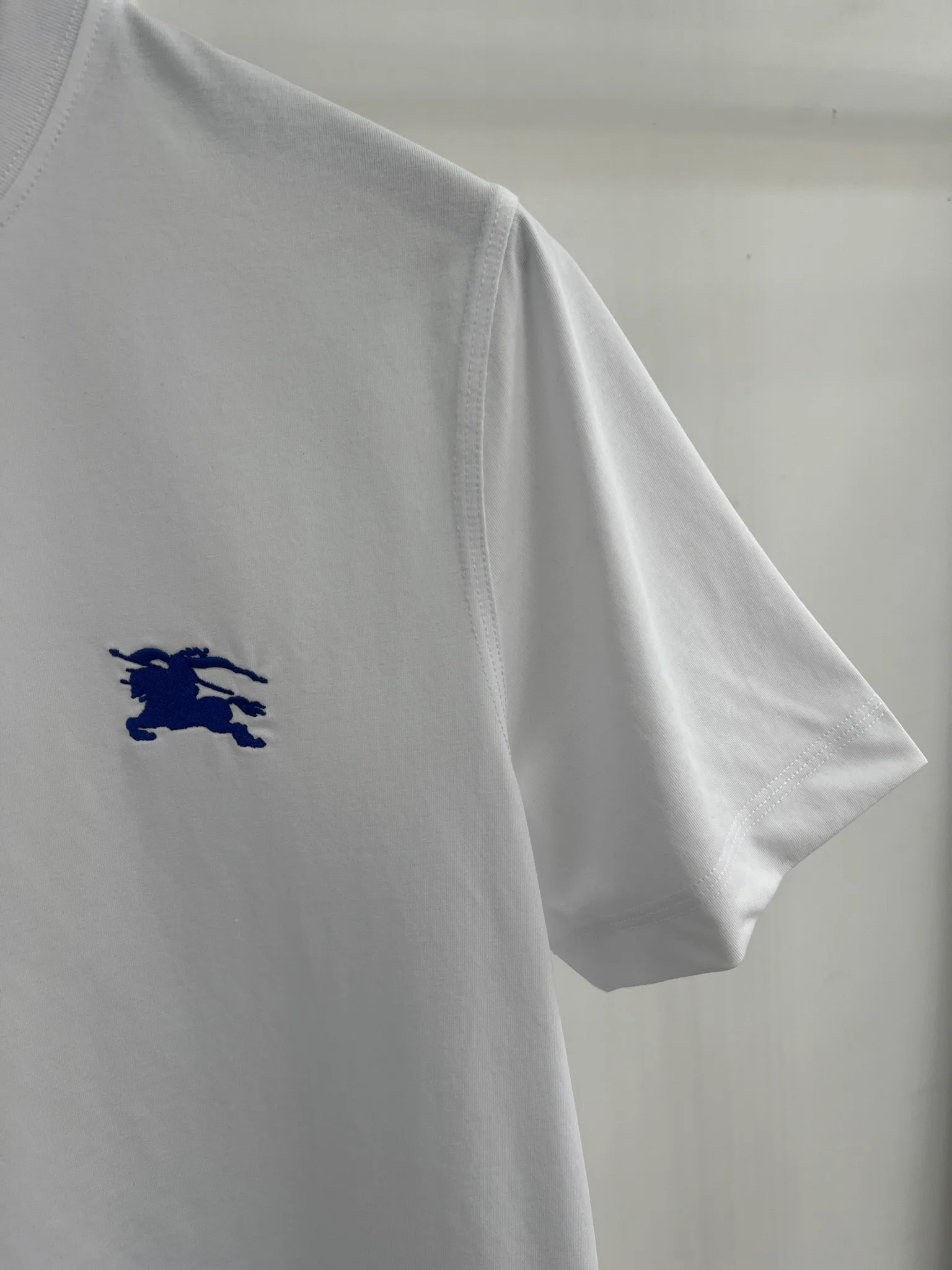 Футболки Женские Burberry 11811775