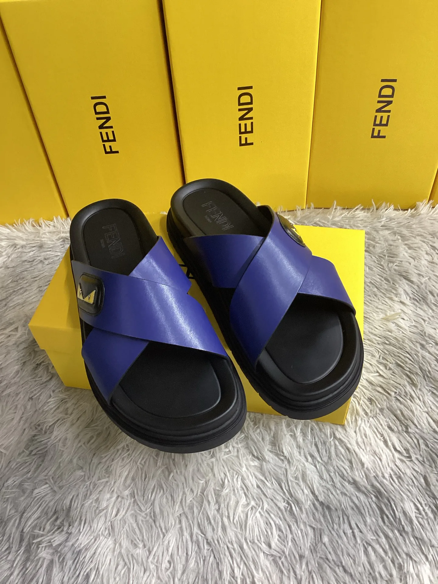 Шлепанцы Мужские Fendi 13353283