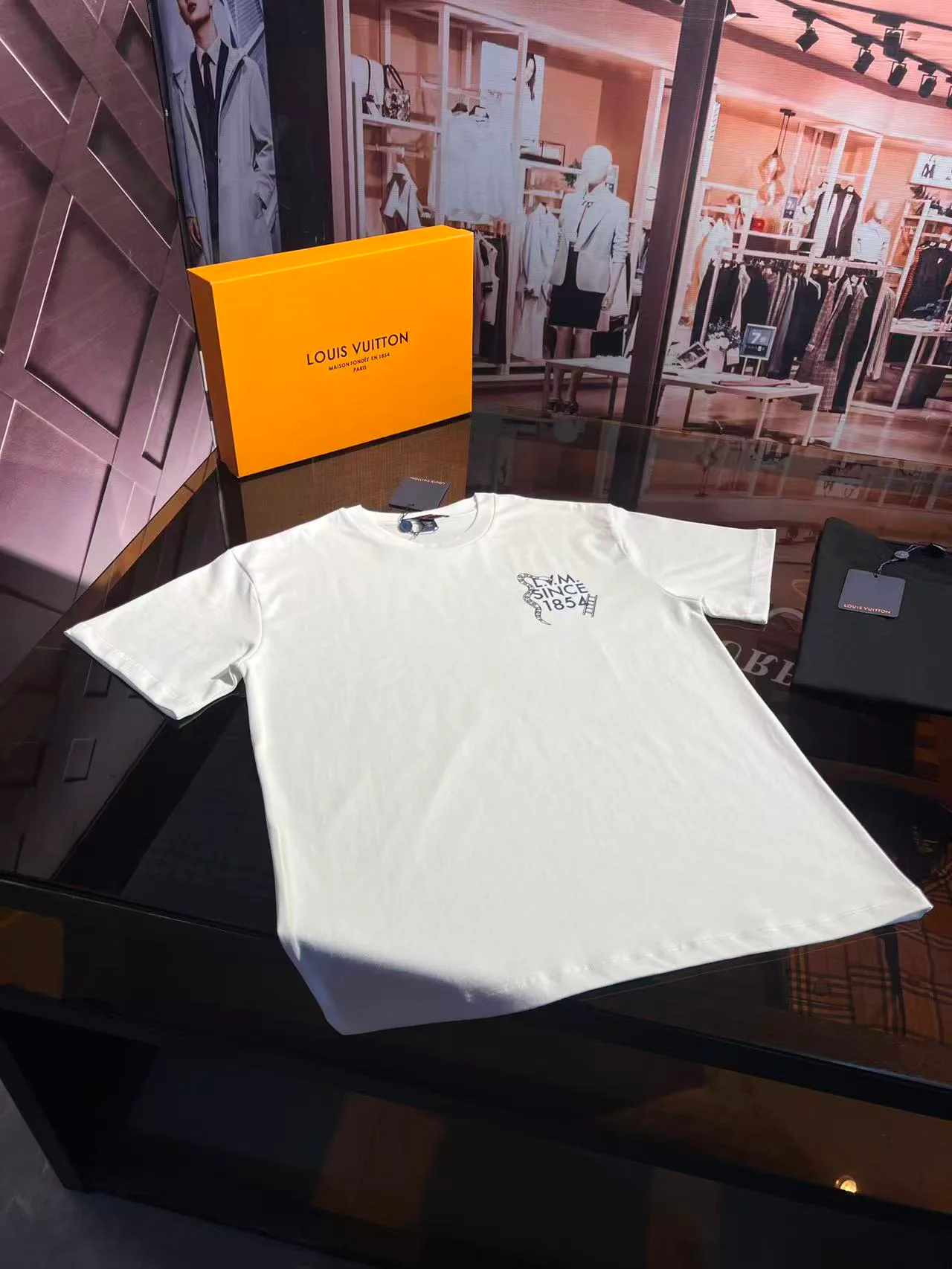 Футболки Женские Louis Vuitton 9438139
