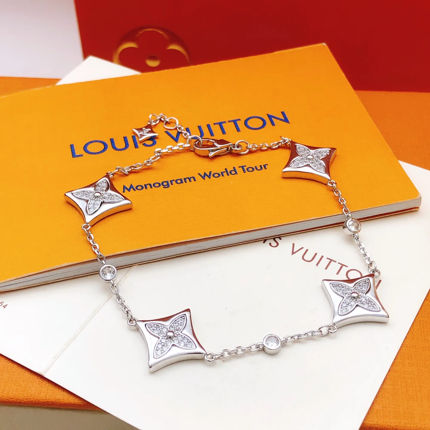 Бижутерия Louis Vuitton 91303