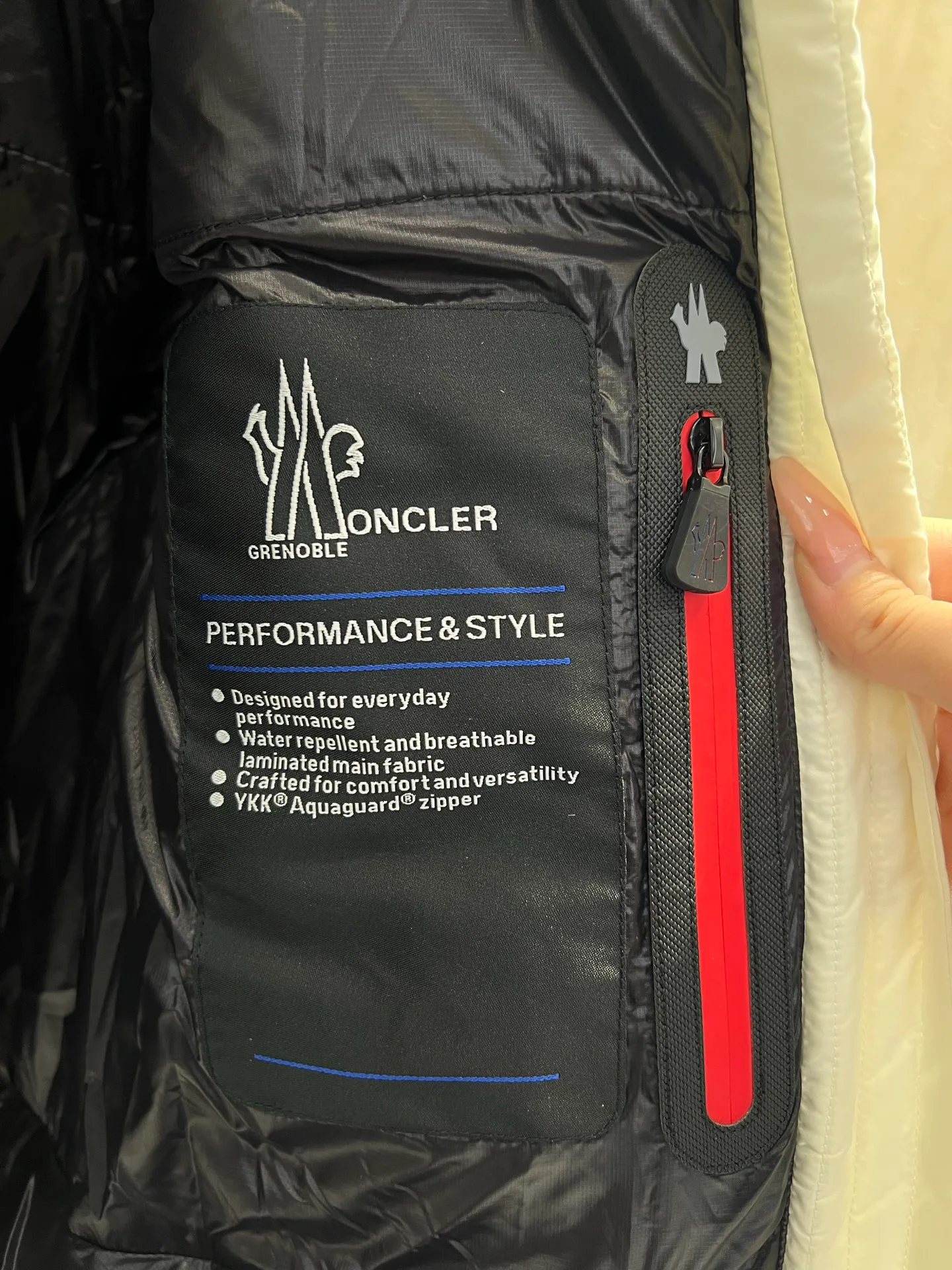 Куртки И Пуховики Мужские Moncler 18231503