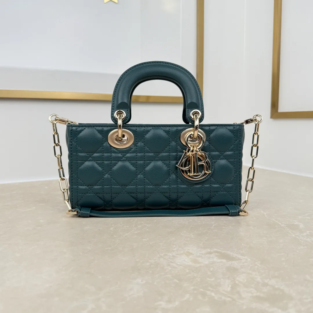 Классические Сумки Женские Christian Dior 18242048