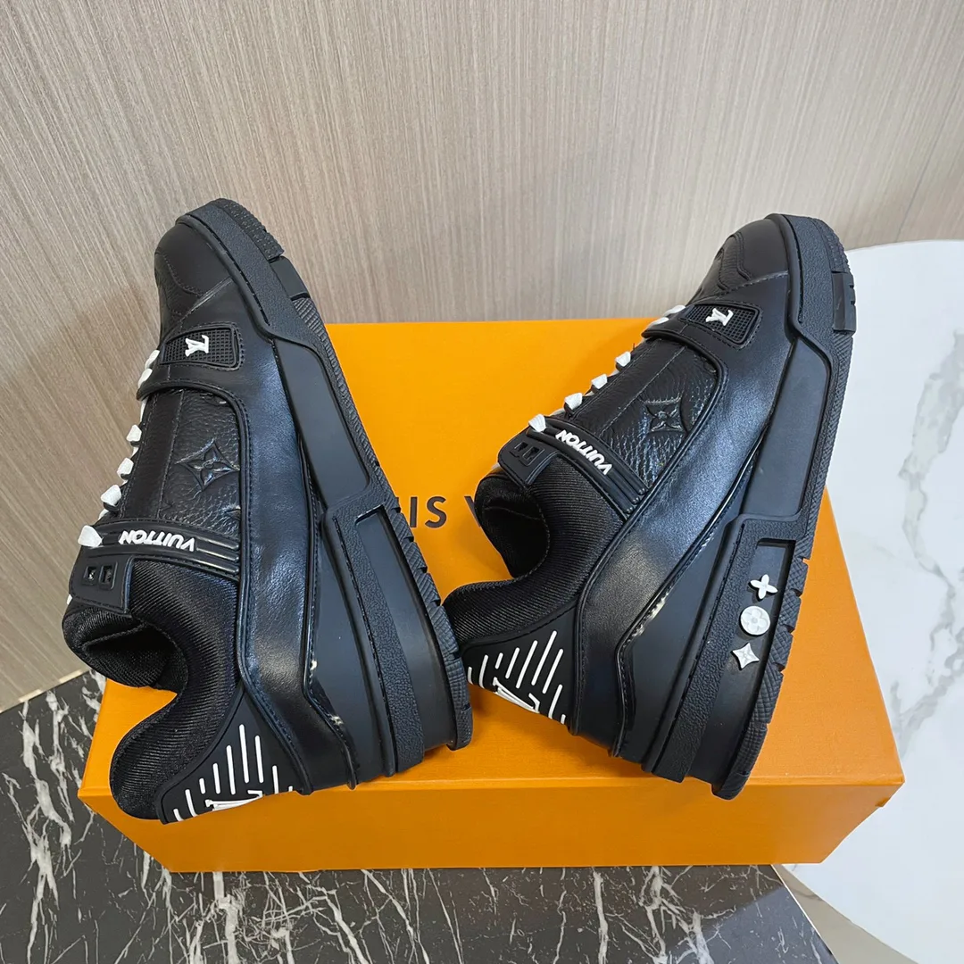 Кроссовки Женские Louis Vuitton 36044