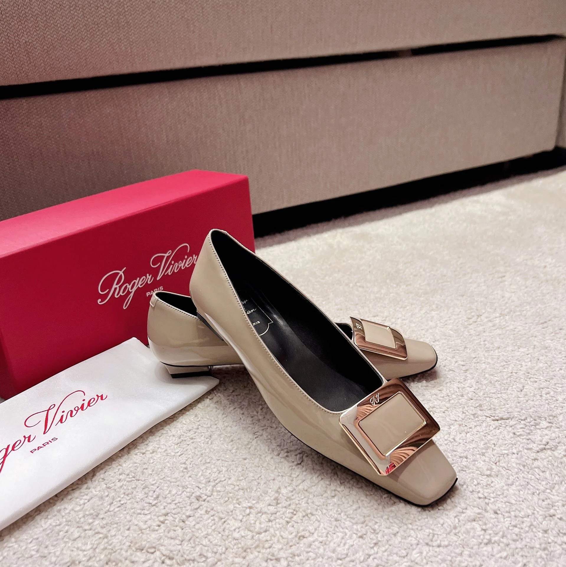 Туфли Женские Roger Vivier 17550708