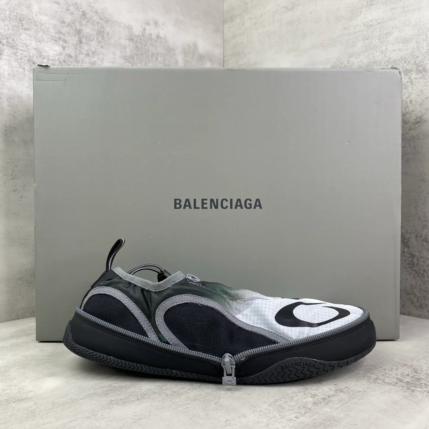 Кроссовки Мужские Balenciaga 18039596
