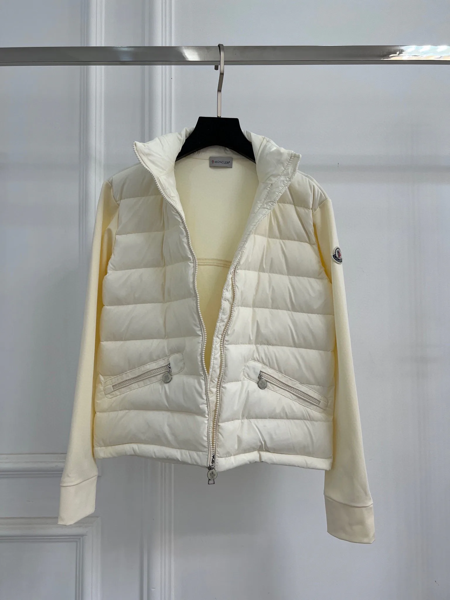 Куртки И Пуховики Женские Moncler 18416227
