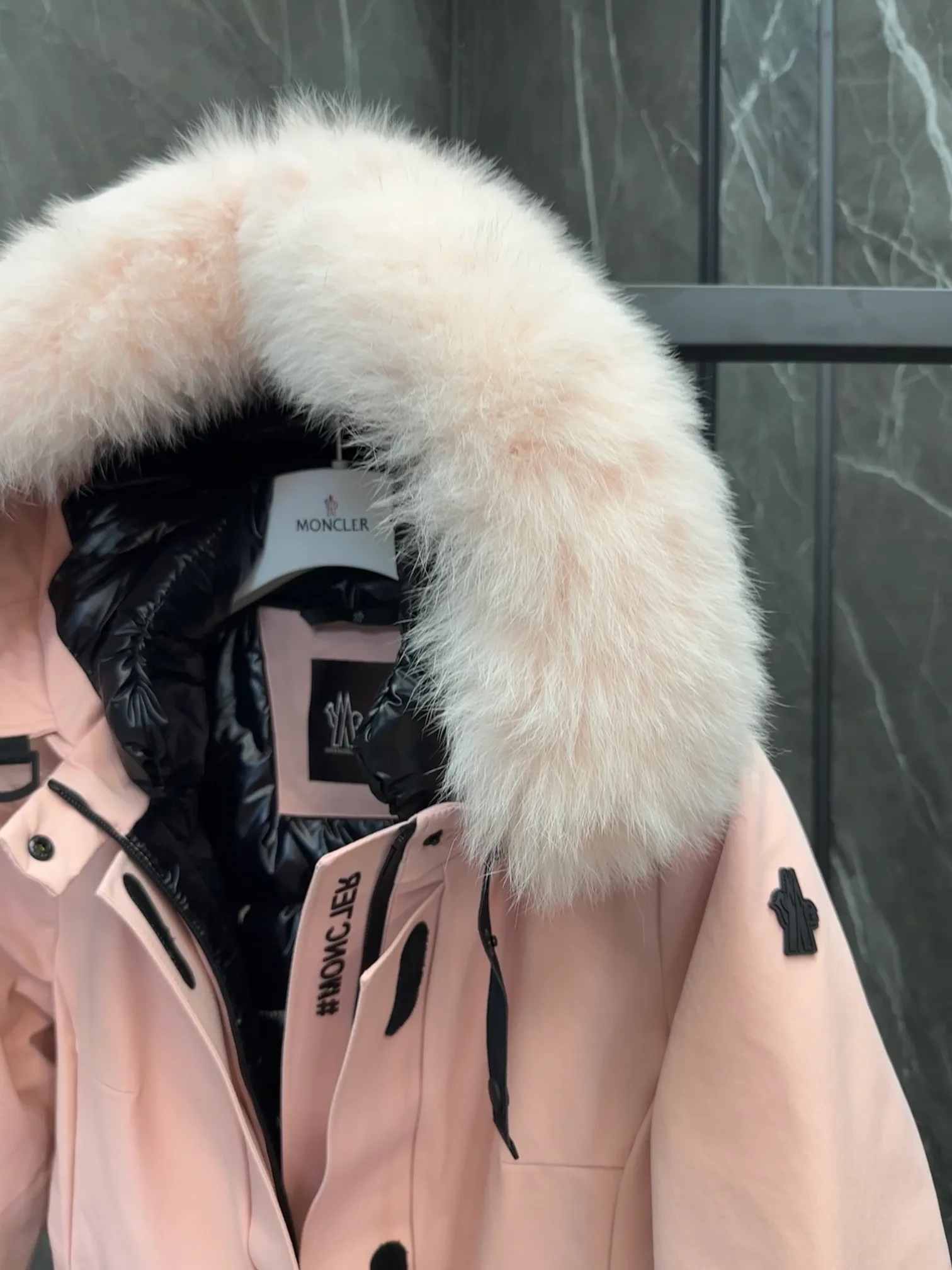 Куртки И Пуховики Женские Moncler 18133803