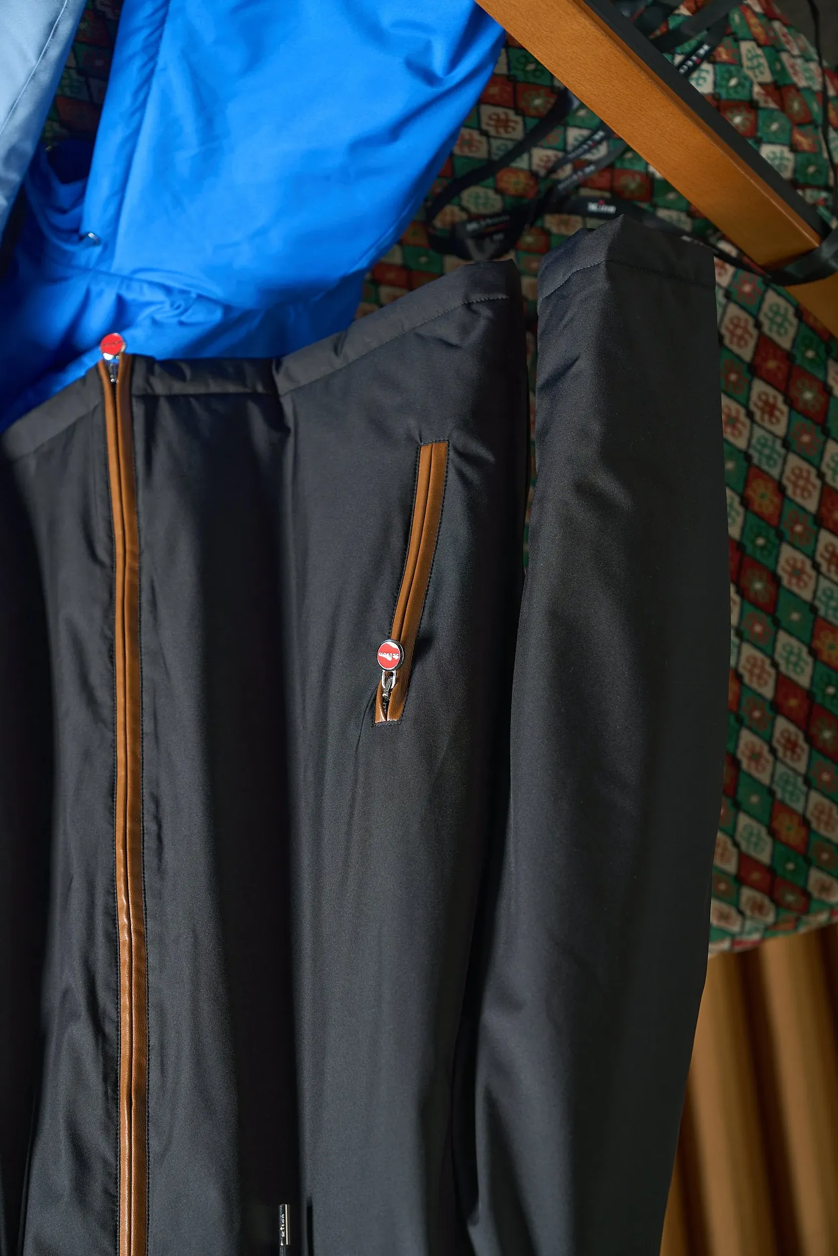 Куртки И Пуховики Мужские Kiton 432889