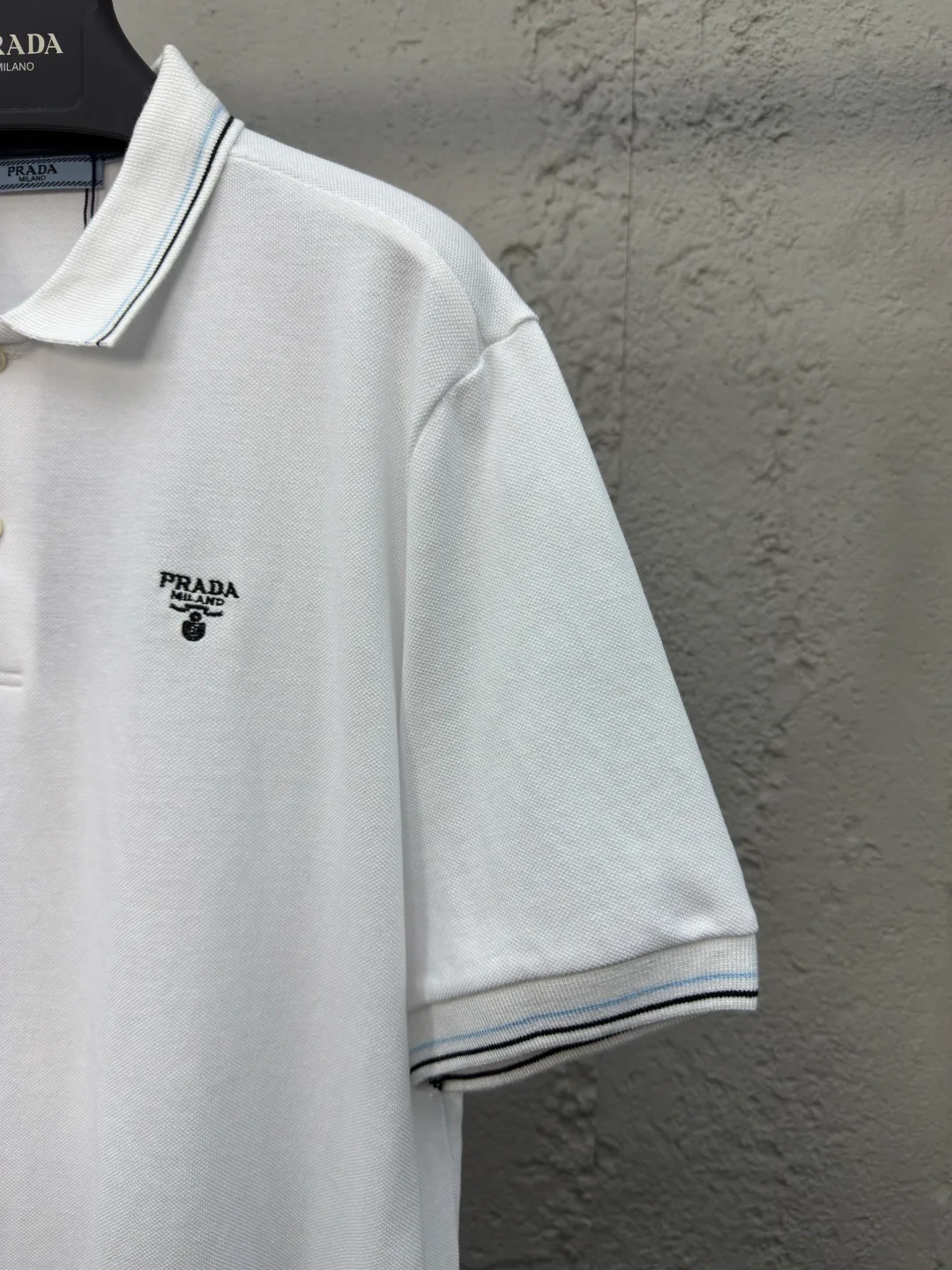 Футболки Женские Prada 33388