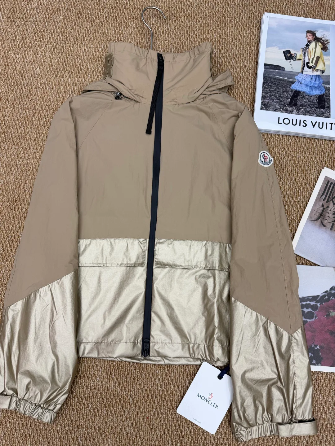 Куртки И Пуховики Женские Moncler 11427061
