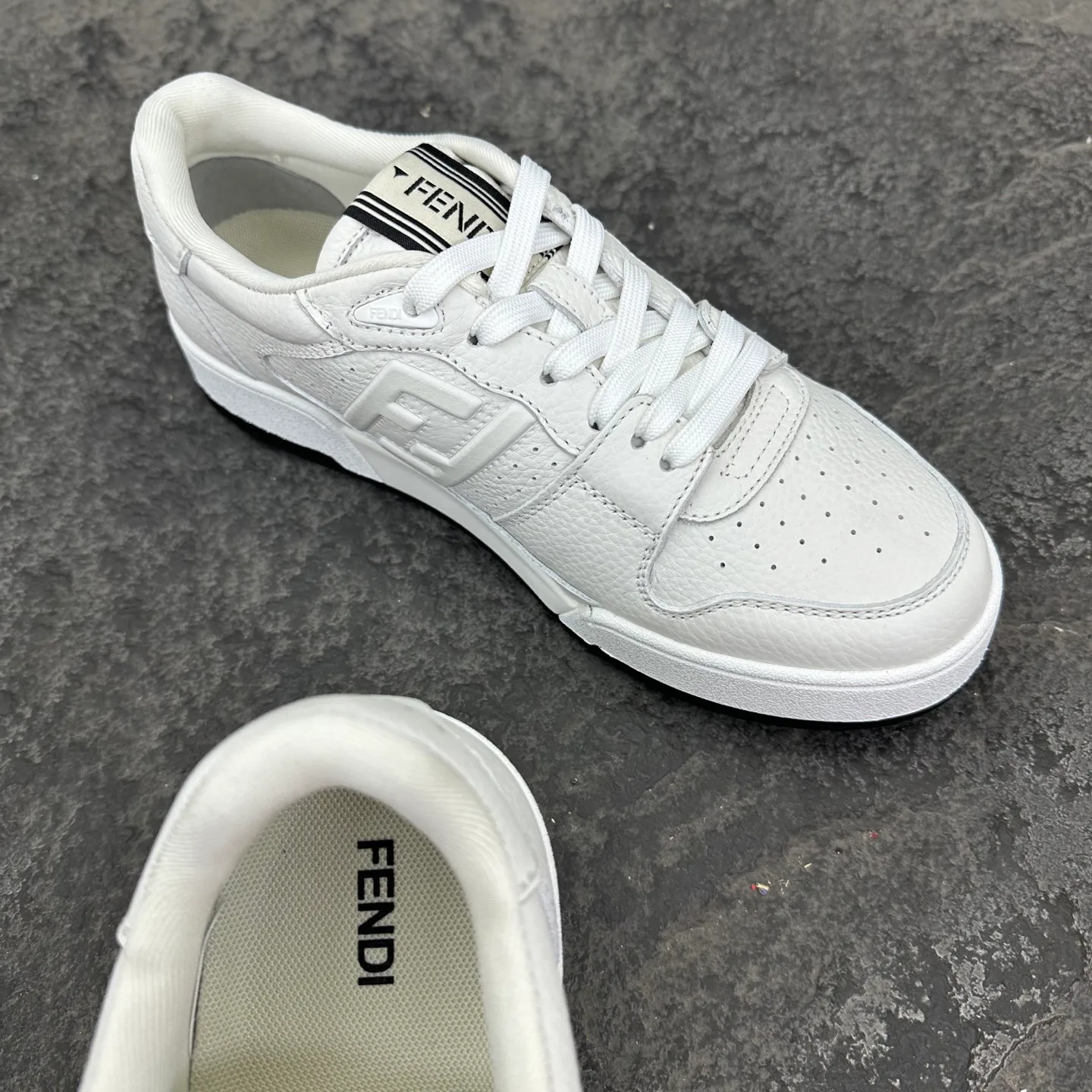 Кроссовки Мужские Fendi 18154161