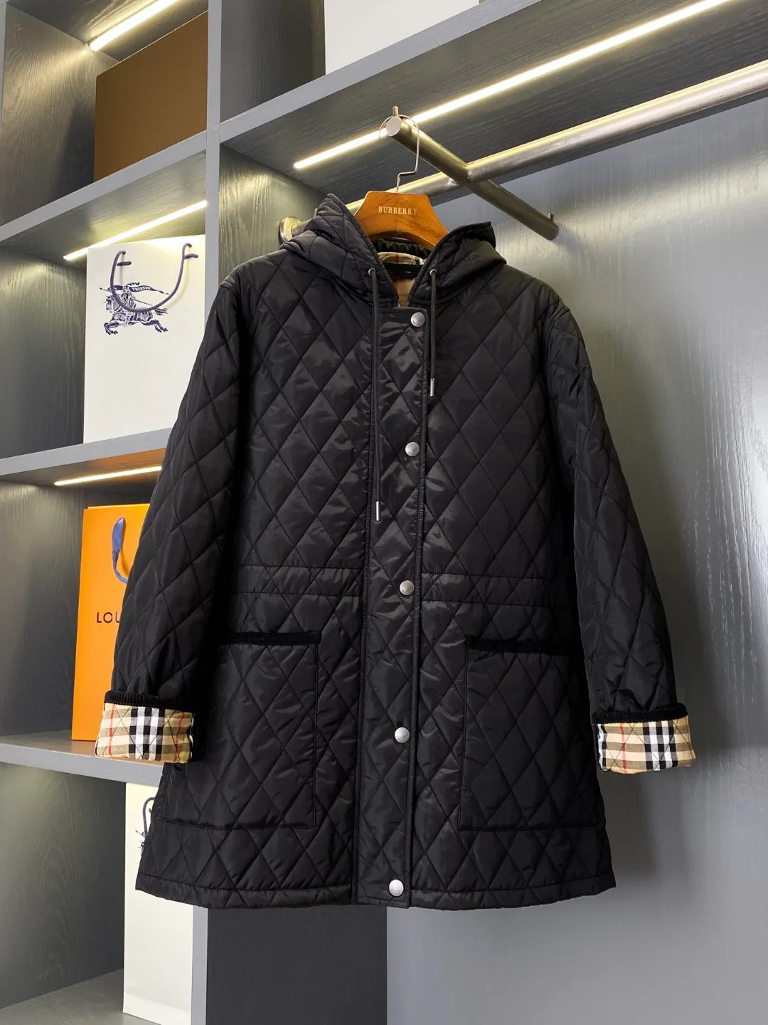 Куртки И Пуховики Женские Burberry 11672206