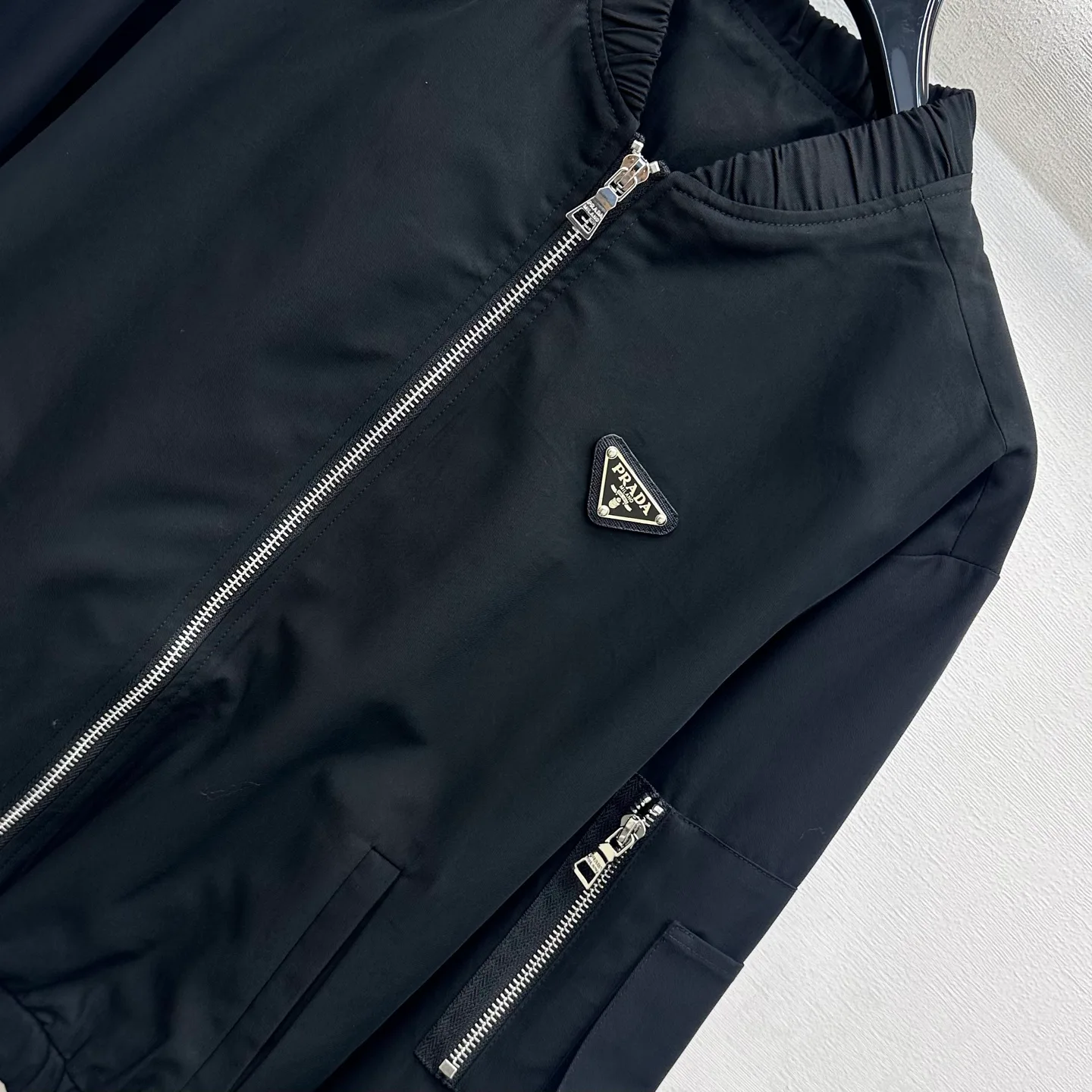 Куртки И Пуховики Женские Prada 18228488