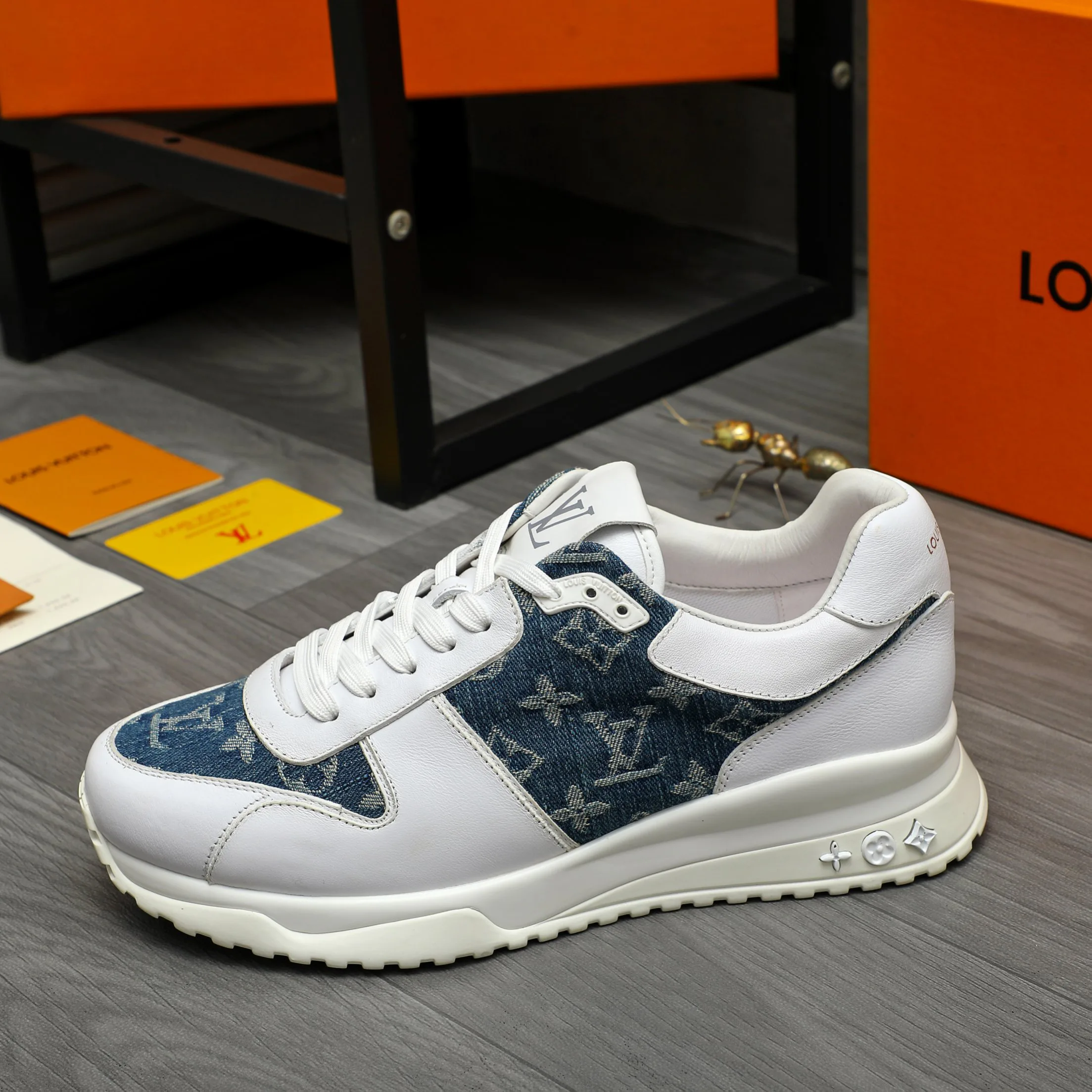Кроссовки Мужские Louis Vuitton 288023