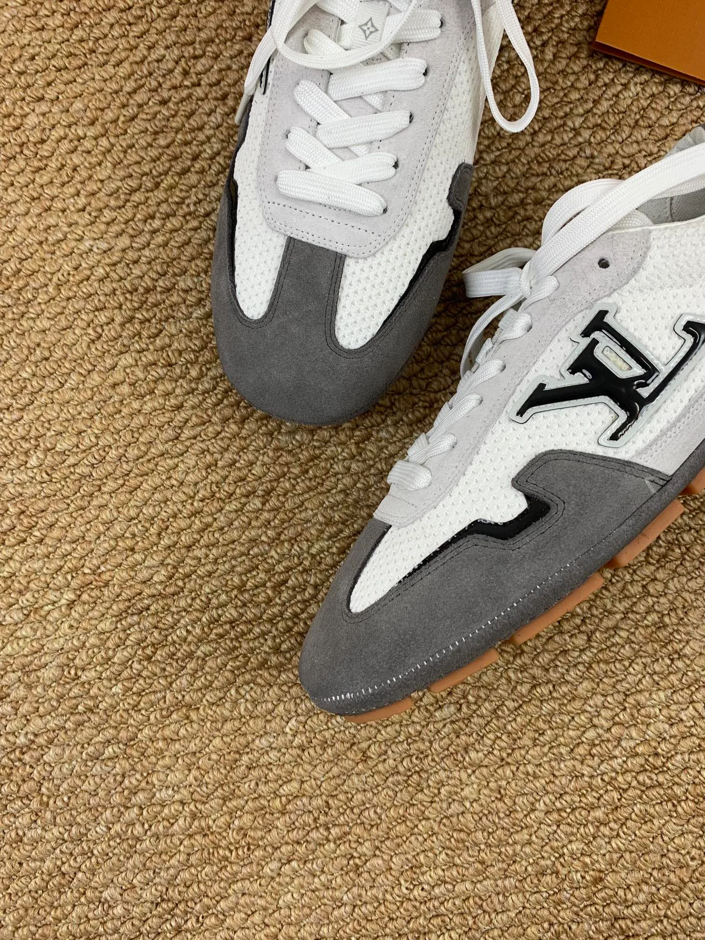 Кроссовки Мужские Louis Vuitton 17545219