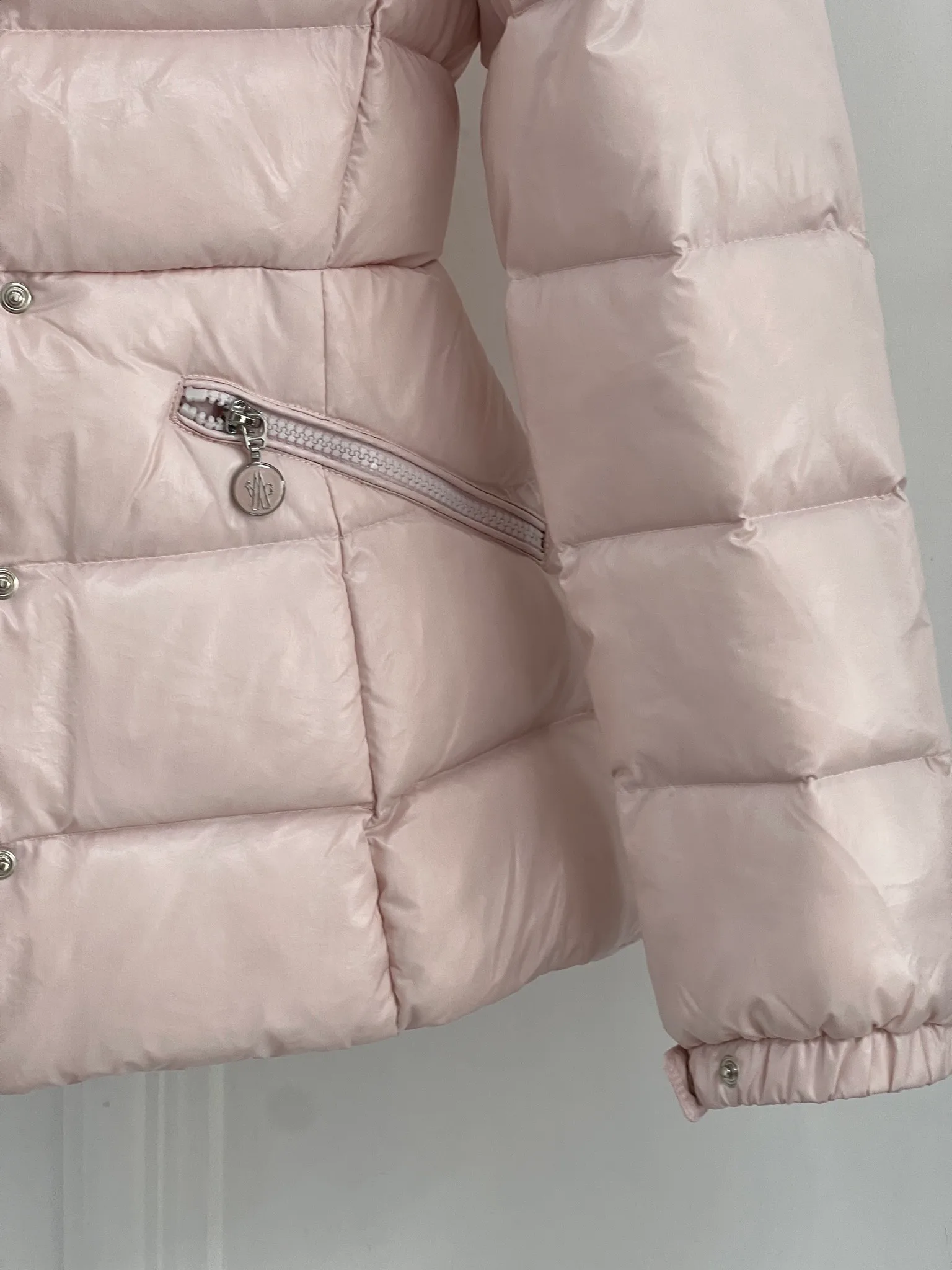 Куртки И Пуховики Женские Moncler 18416200
