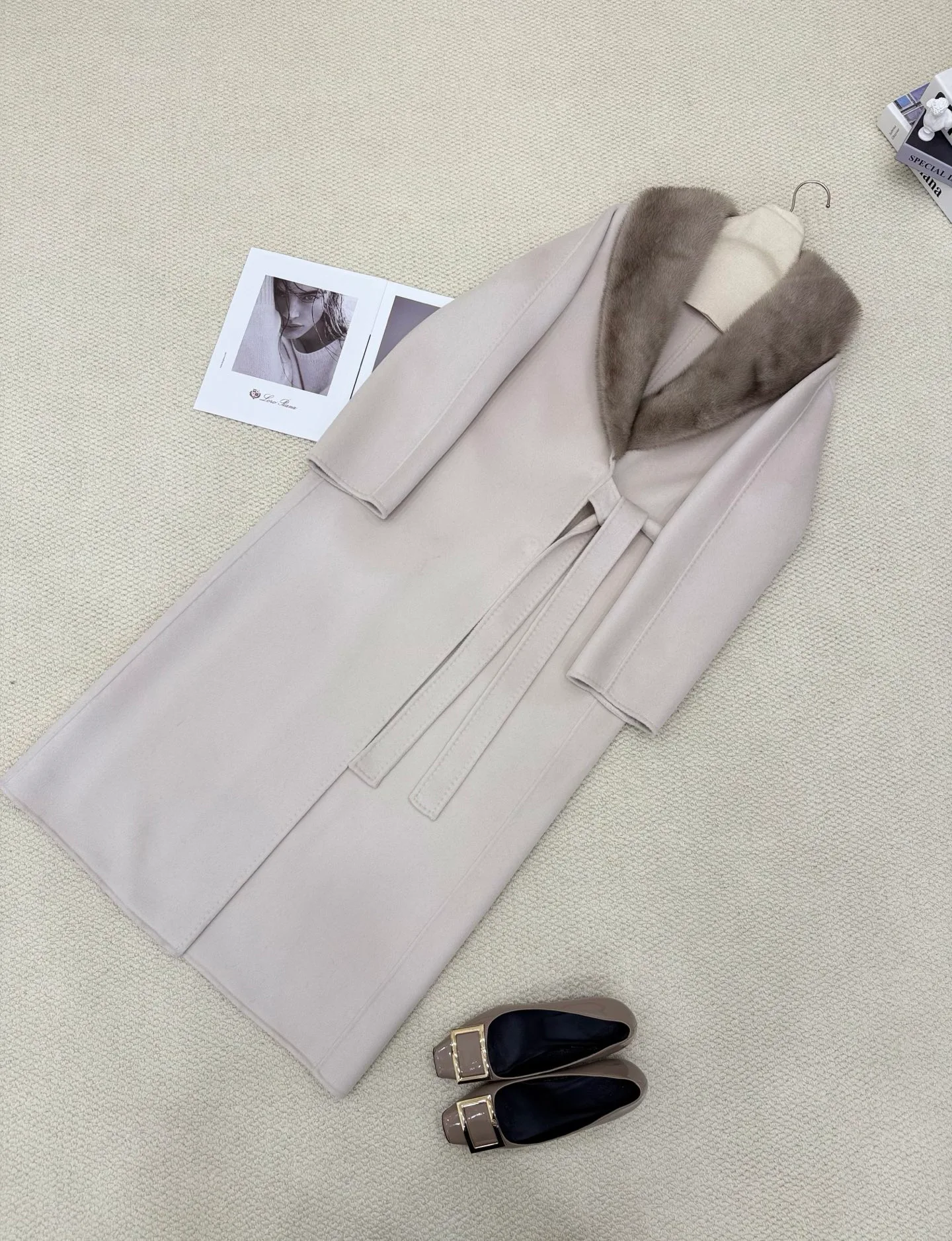 Пальто Женские Loro Piana 18946209