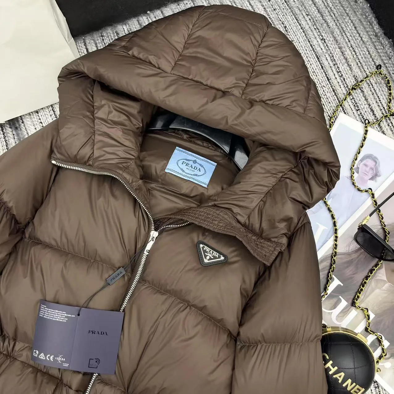 Пуховики Женские Prada 126364