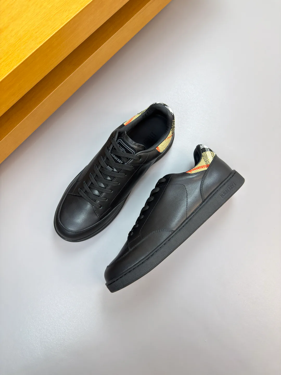 Кеды Мужские Burberry 2389735