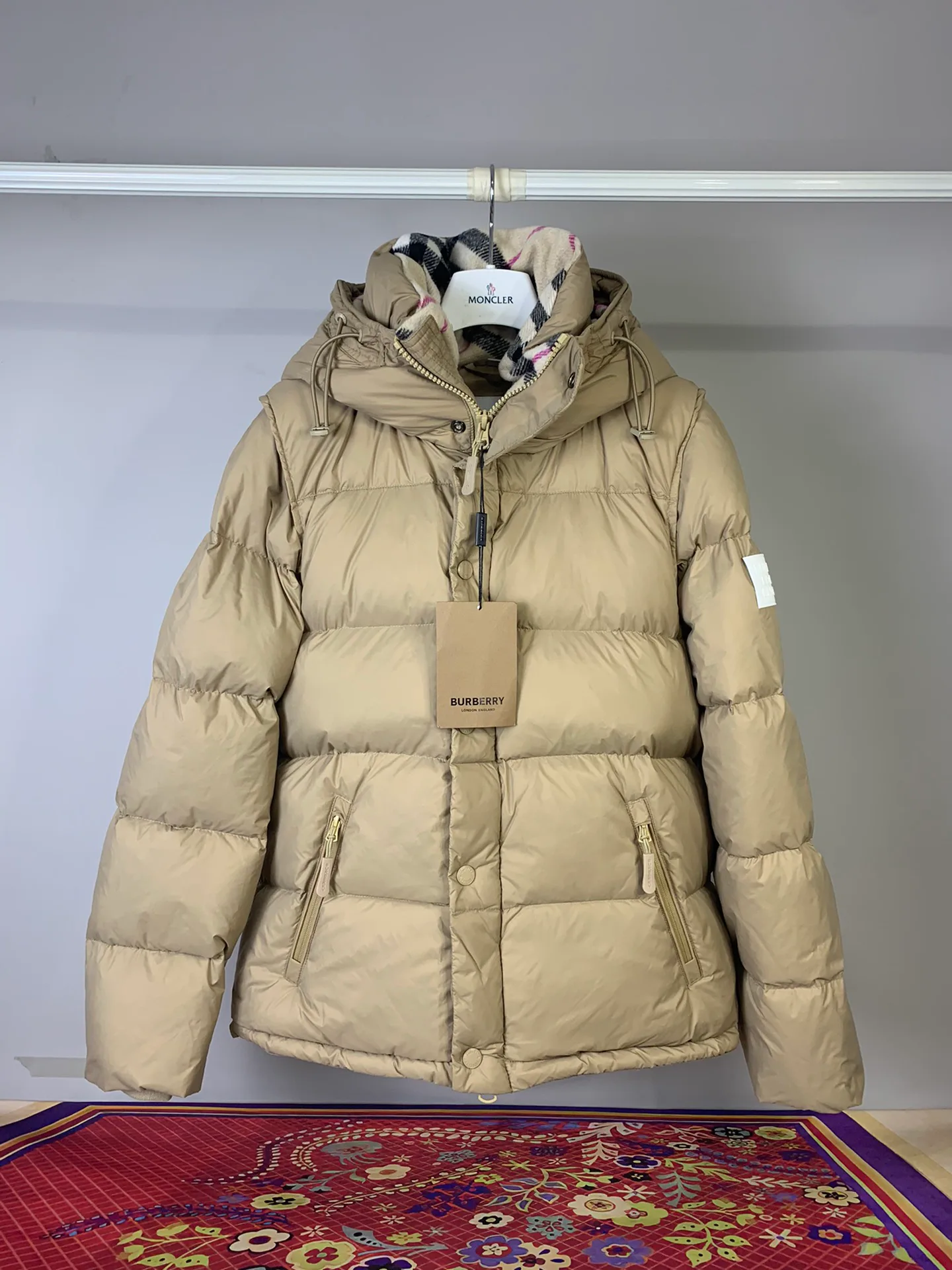 Куртки И Пуховики Женские Burberry 18597075