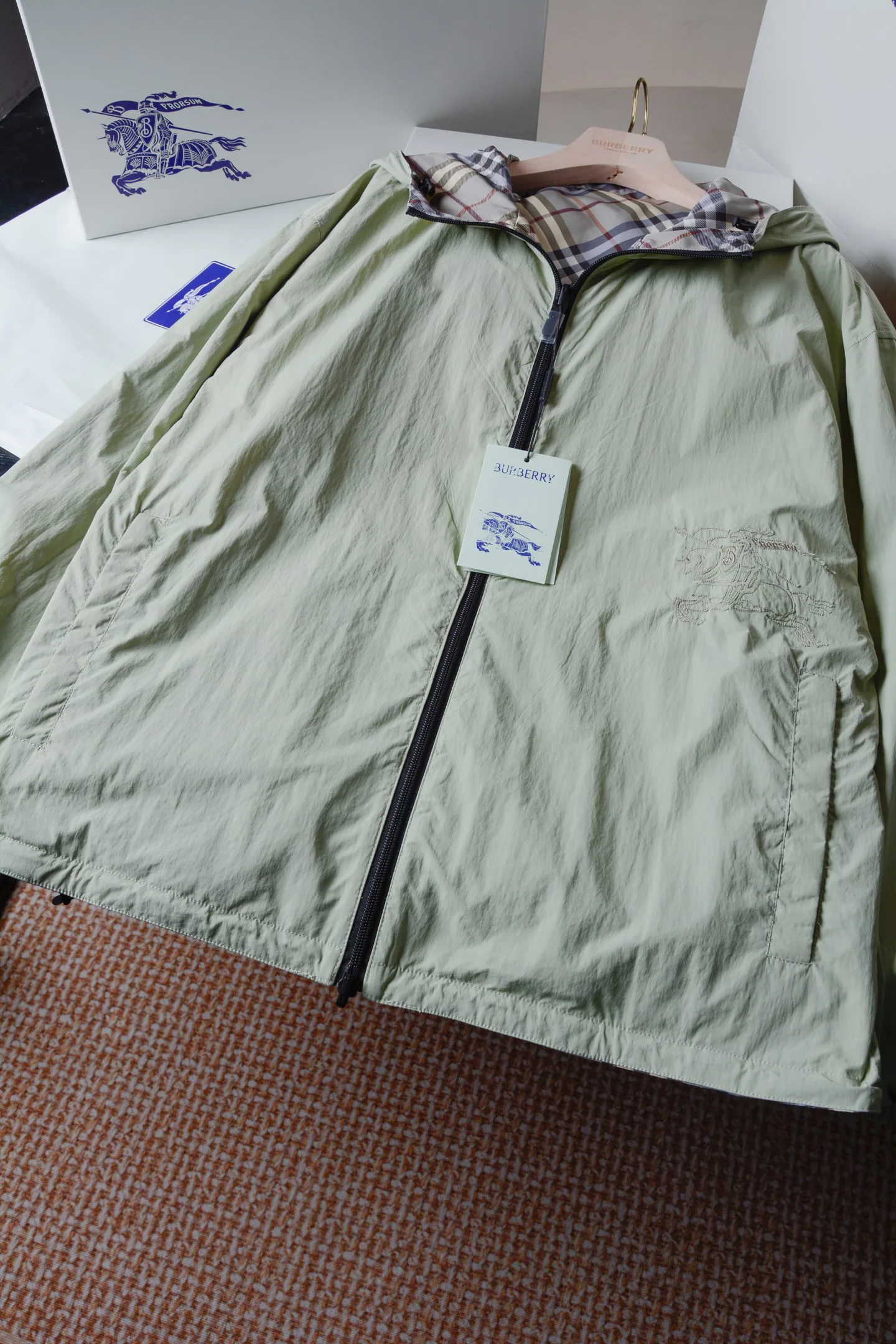 Куртки И Пуховики Мужские Burberry 13432980